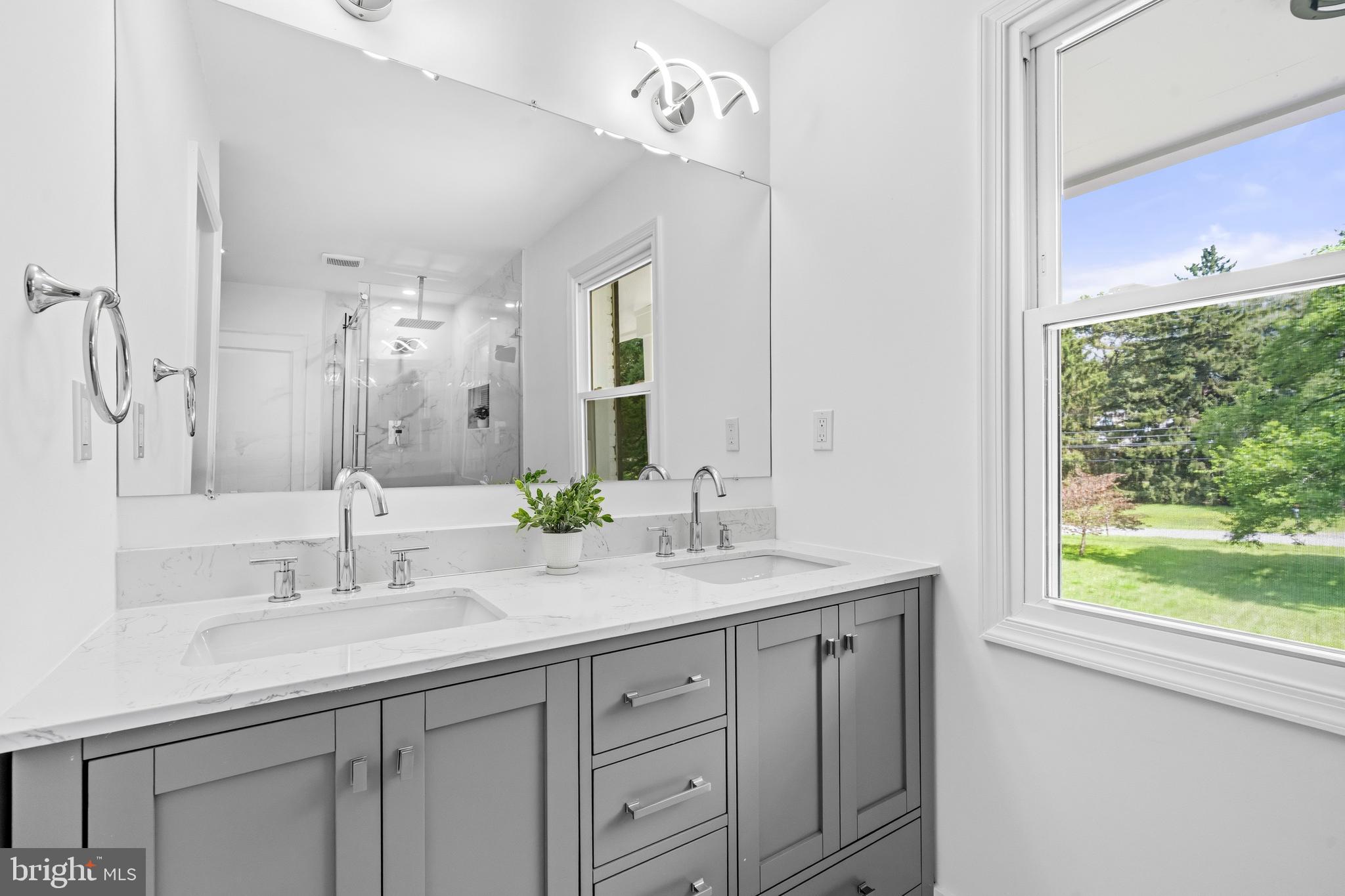 GLEN HILLS - Residential