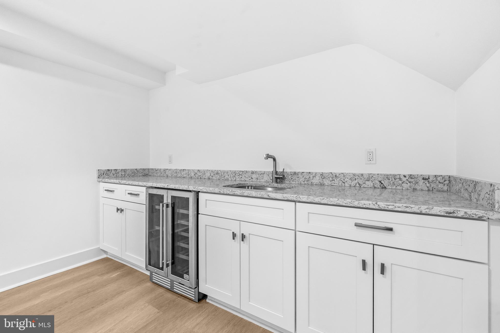 GLEN HILLS - Residential