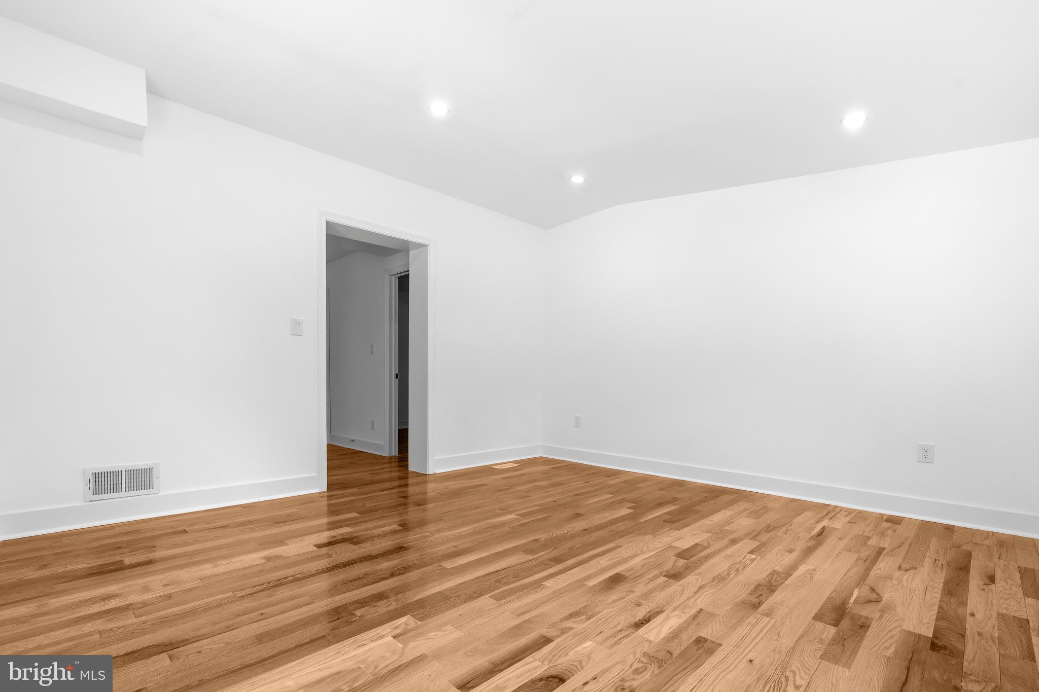 GLEN HILLS - Residential