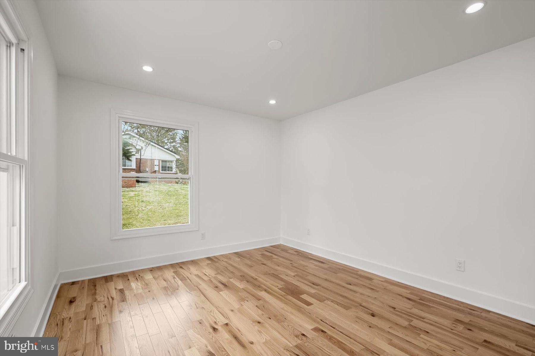 GLEN HILLS - Residential