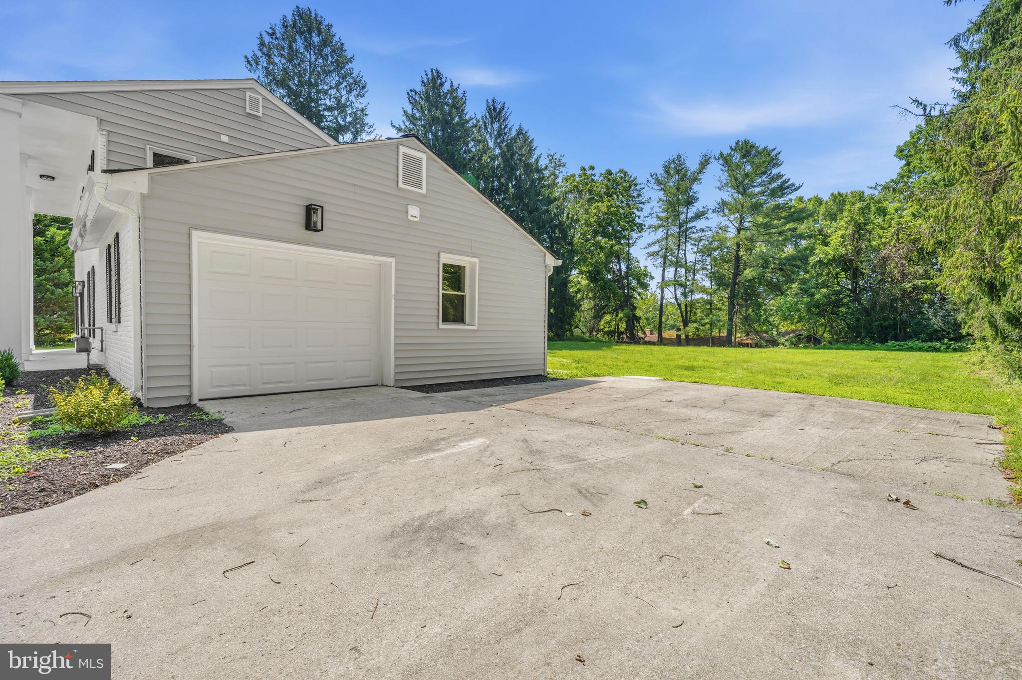 GLEN HILLS - Residential