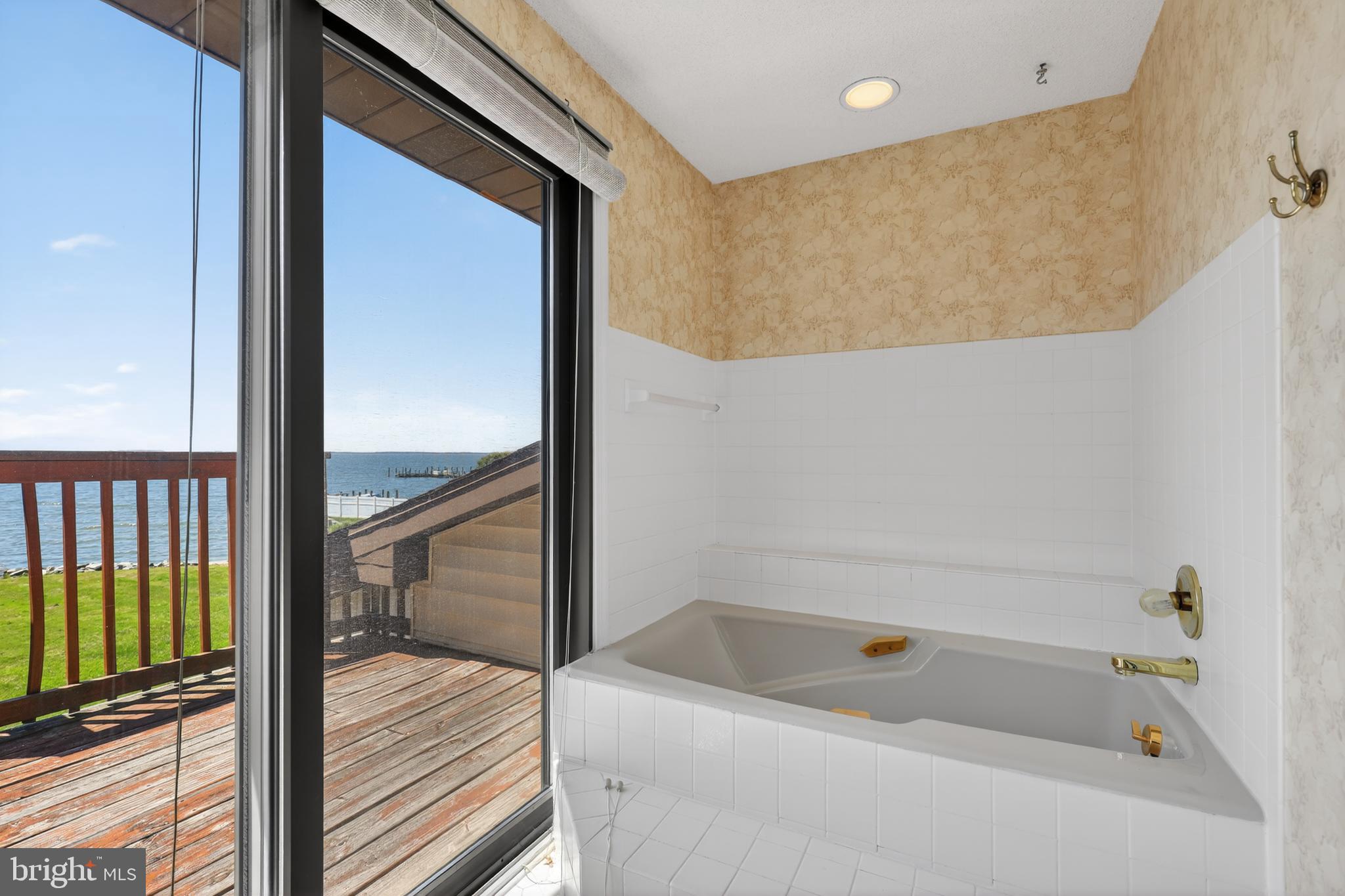SEABREEZE DEV - Residential