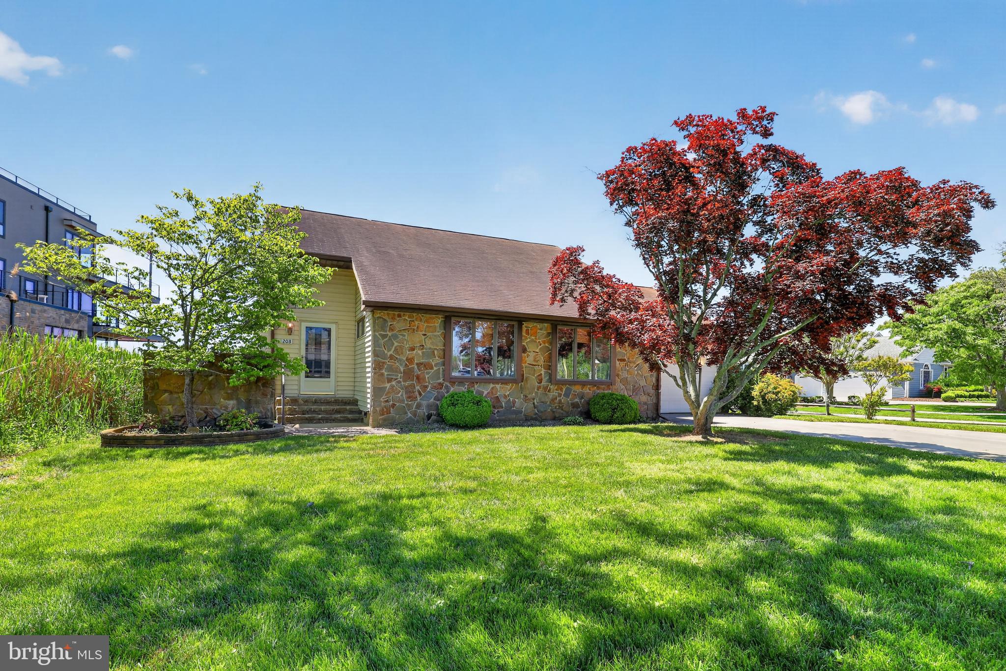SEABREEZE DEV - Residential