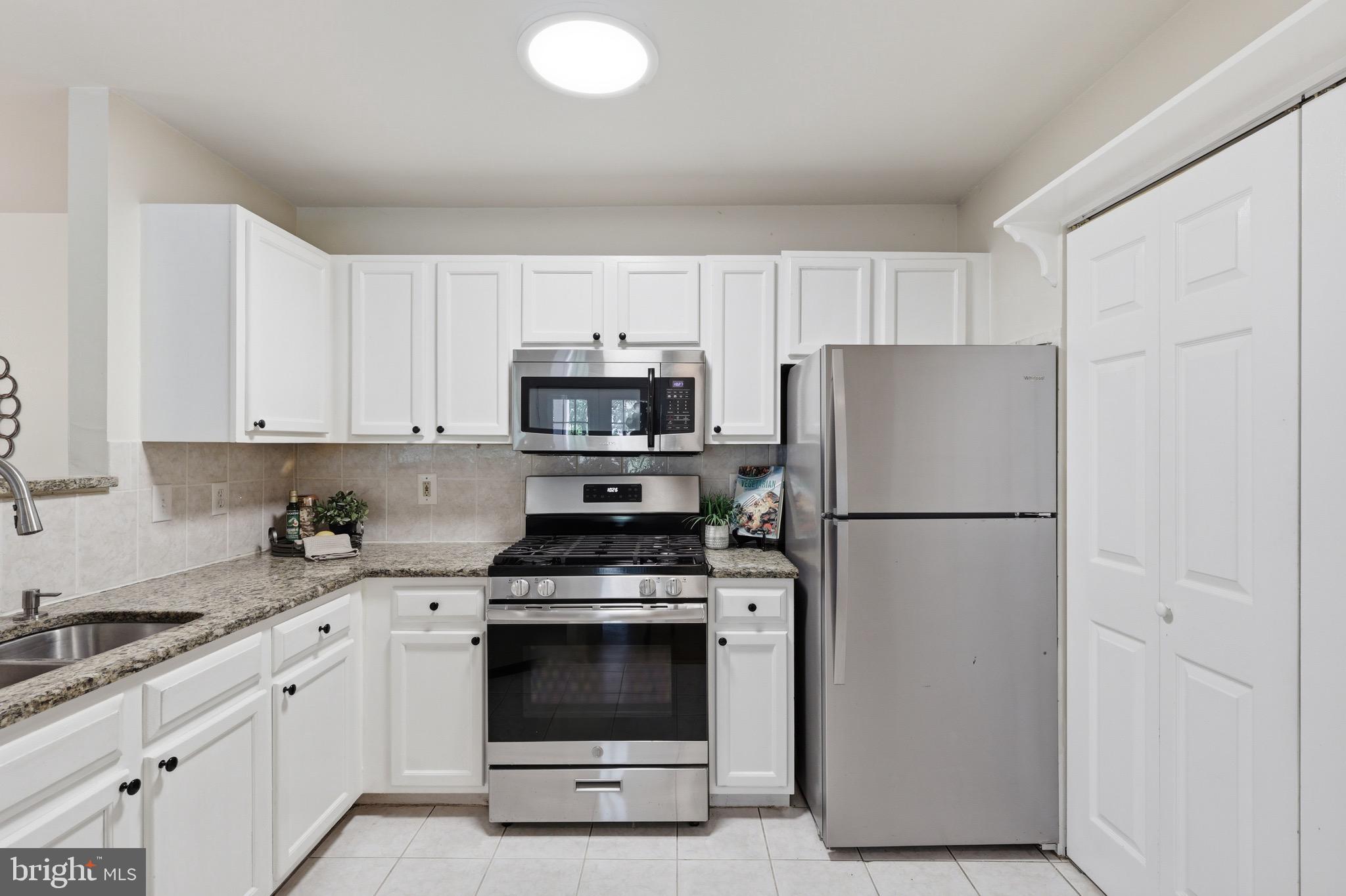STRATFORD CONDOS - Residential