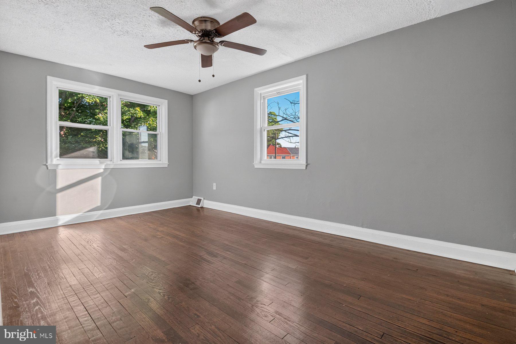 HAWTHORNE - Residential