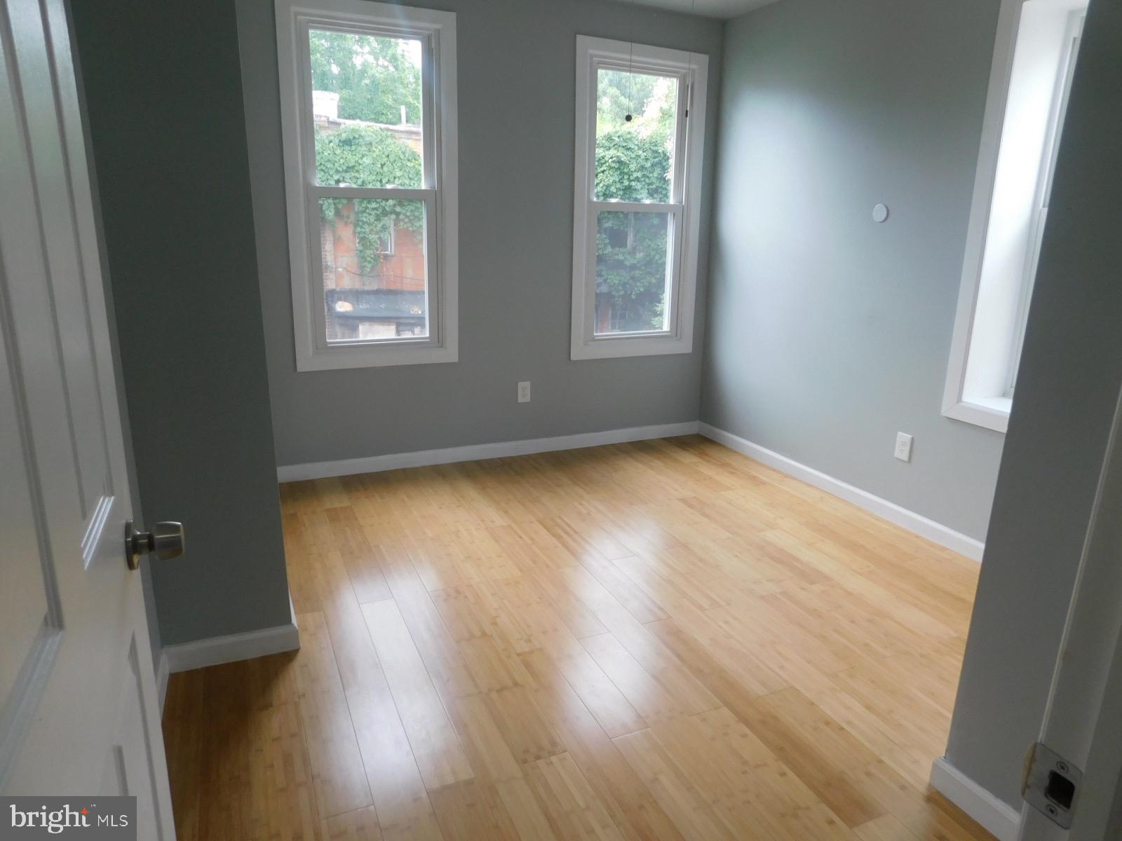 STRAWBERRY MANSION - Residential