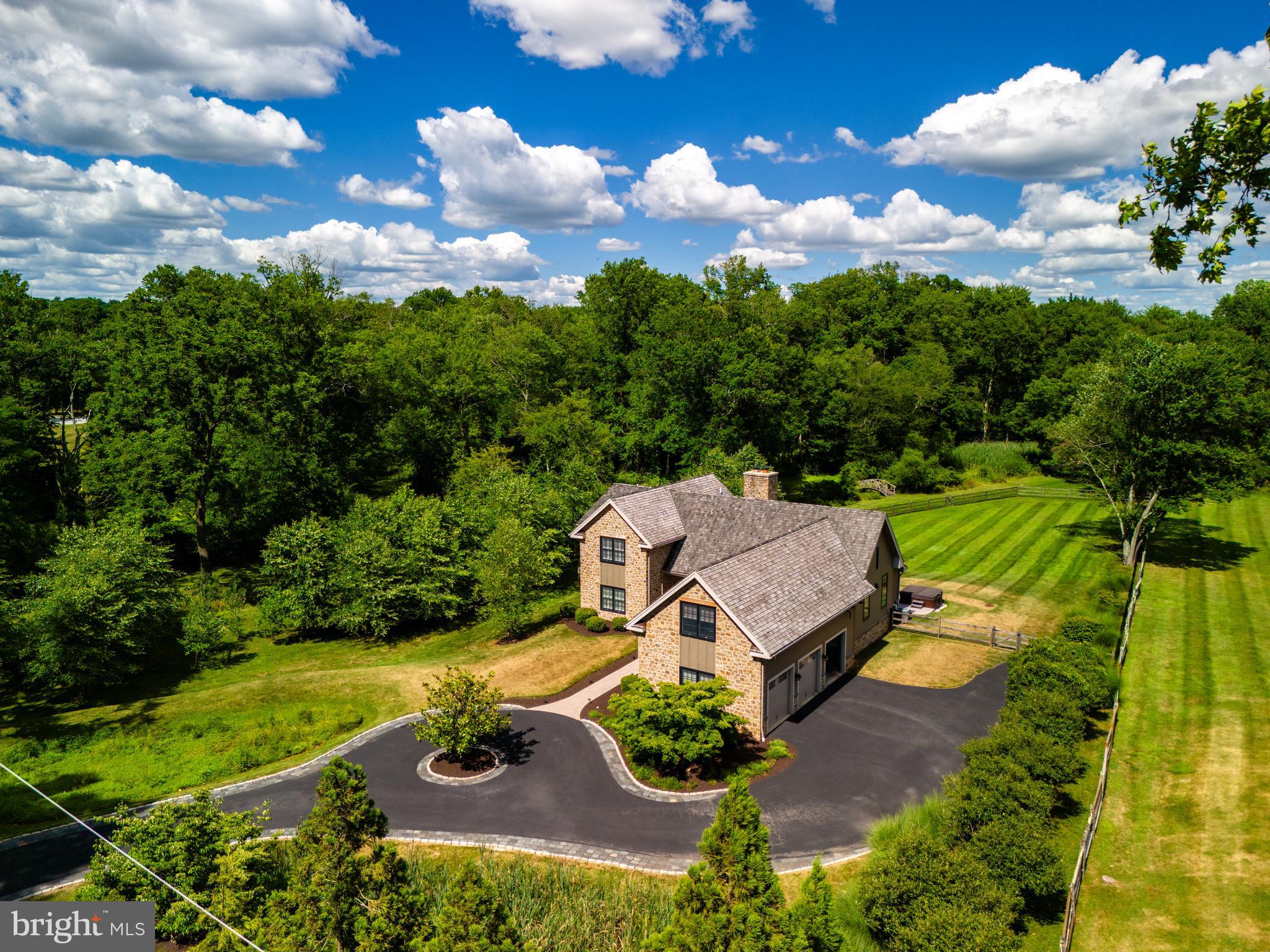 RADNOR HUNT - Residential