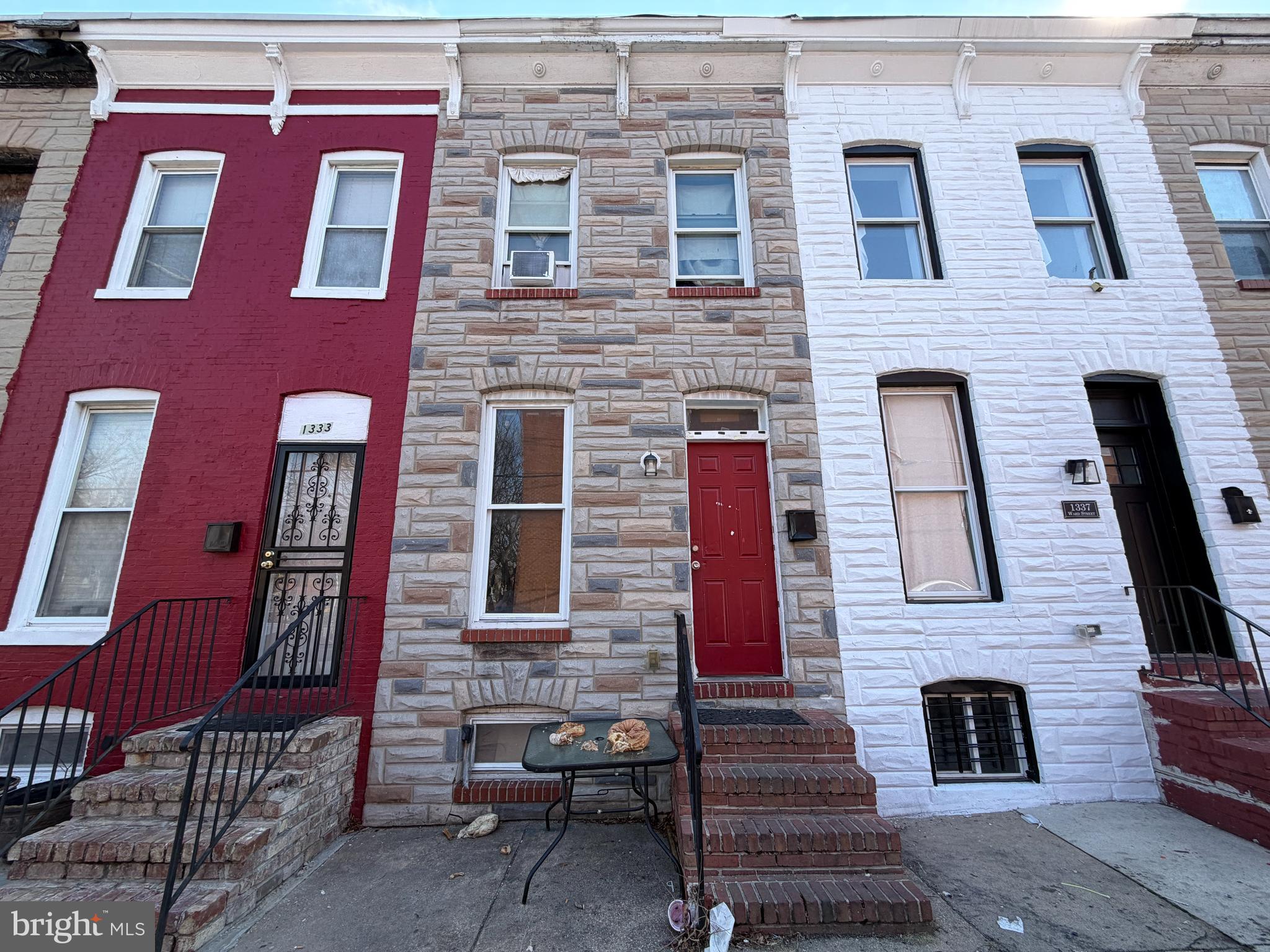 ONLINE AUCTION: This auction takes place on the Ashland Auction Group Website Bidding Platform.  Bidding begins 6/10/2026 @ 10:00 AM. Bidding ends 6/12/2026 @ 12:30 PM. List Price is Suggested Opening Bid. Deposit: $7,500.

This two-story townhouse is located in the Washington Village/Pigtown neighborhood of Baltimore City. Residents can enjoy the nearby attractions and facilities such as the M&T Bank Stadium, Oriole Park at Camden Yards, and Horseshoe Casino. The property is occupied. The area provides easy access to a major traffic artery, Washington Blvd, facilitating connections to the broader Baltimore region.