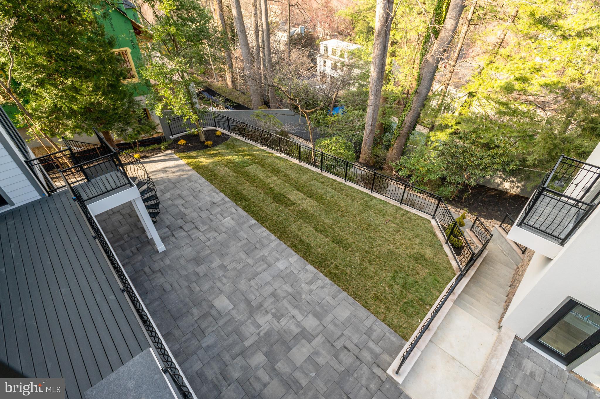 SPRING VALLEY - Residential