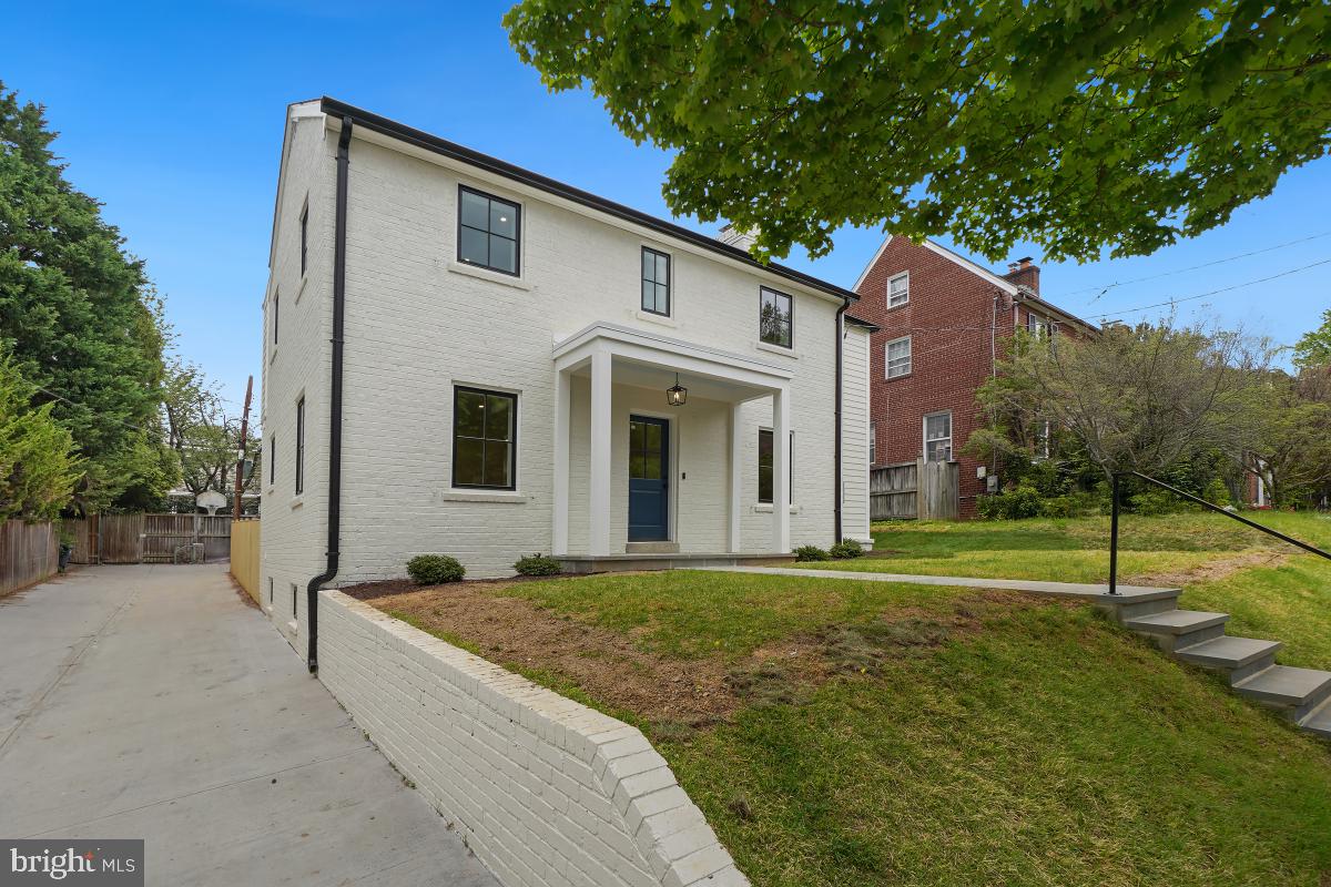 AMERICAN UNIVERSITY PARK - Residential