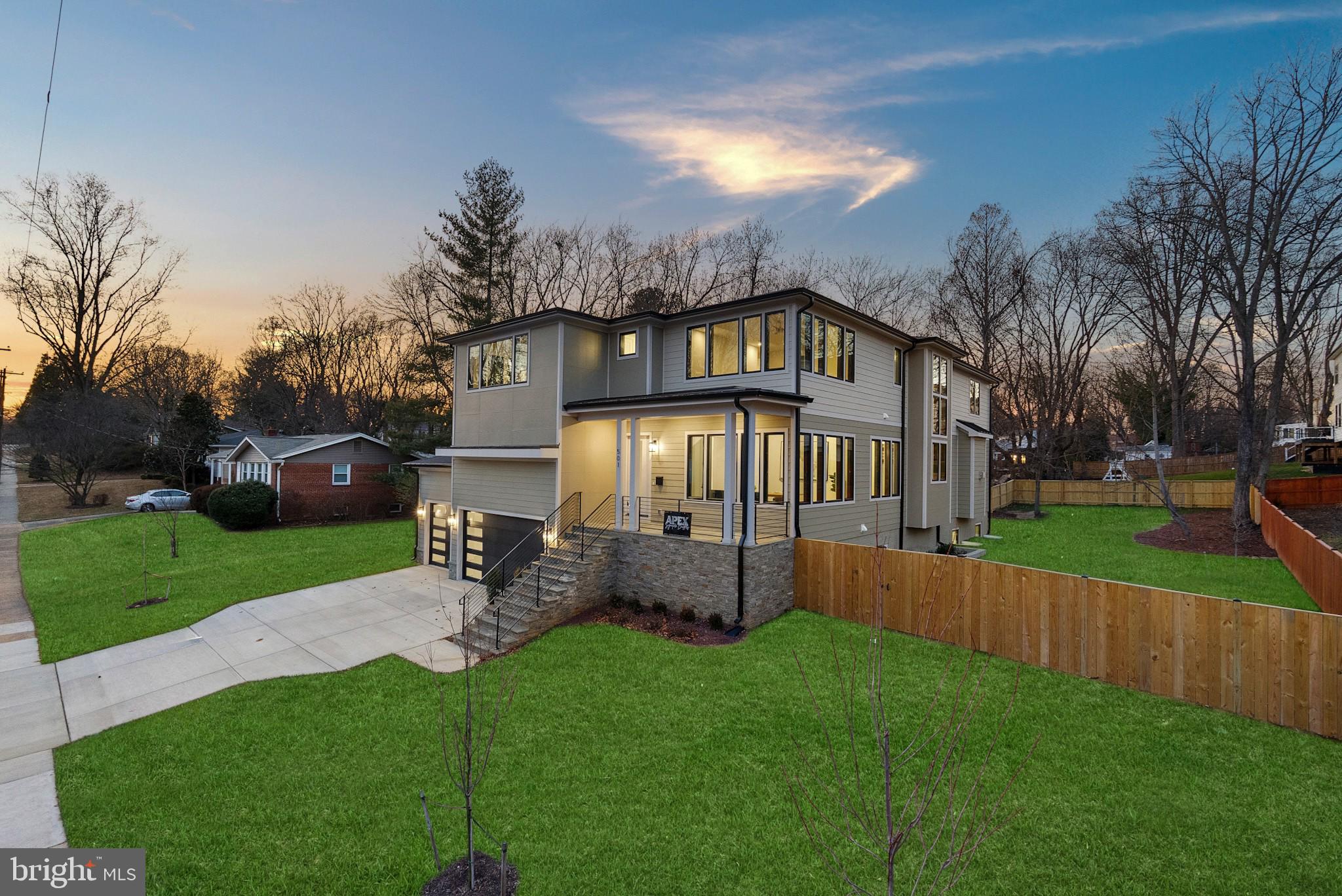 VIENNA WOODS - Residential
