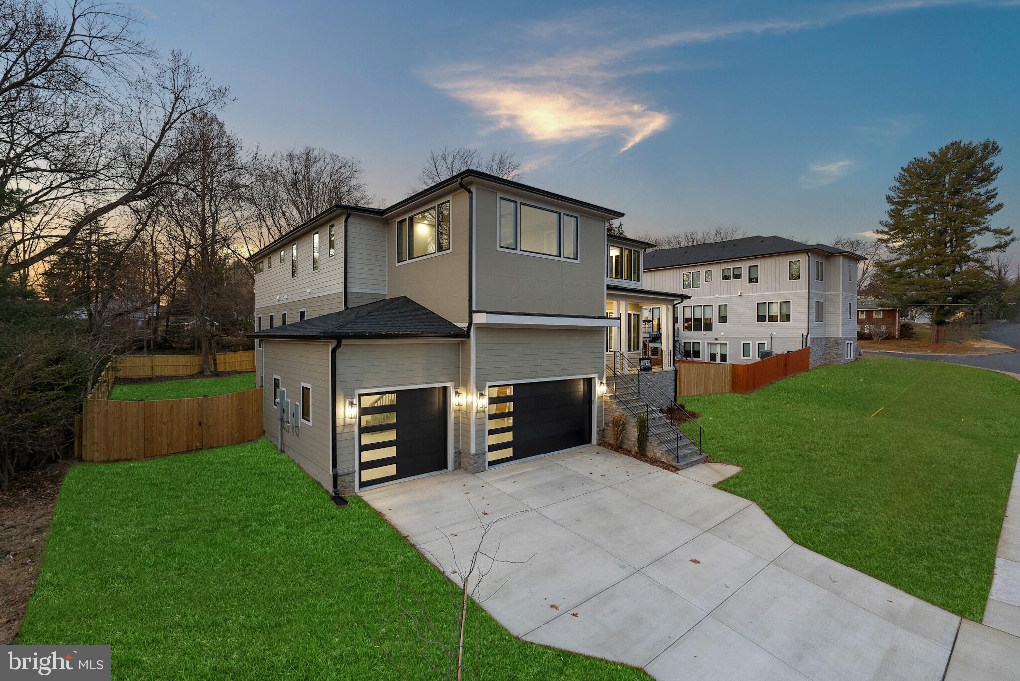 VIENNA WOODS - Residential