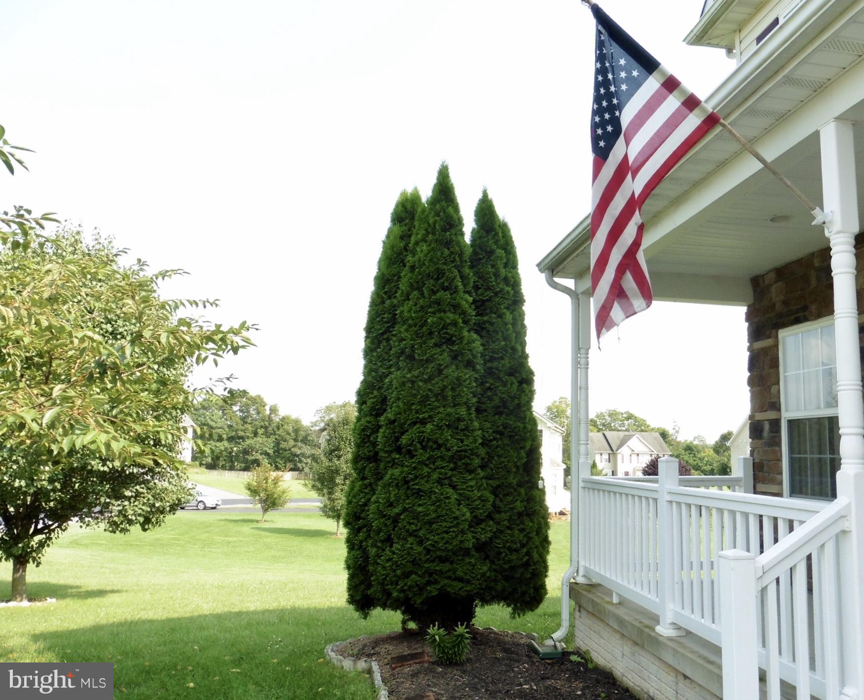 APPLE KNOLLS ESTATES - Residential Lease