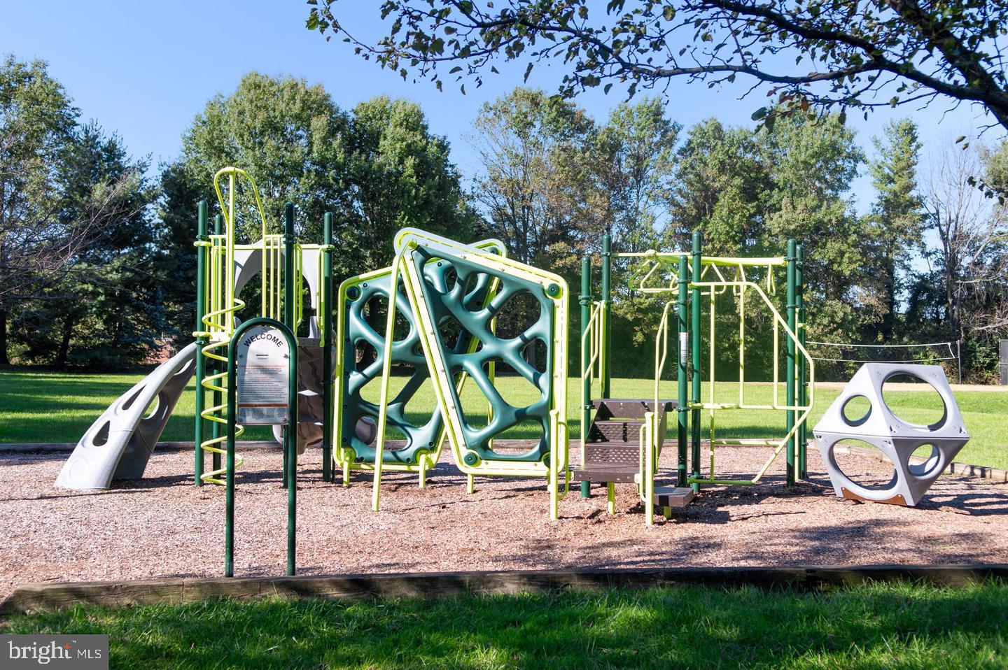 VIRGINIA OAKS - Residential