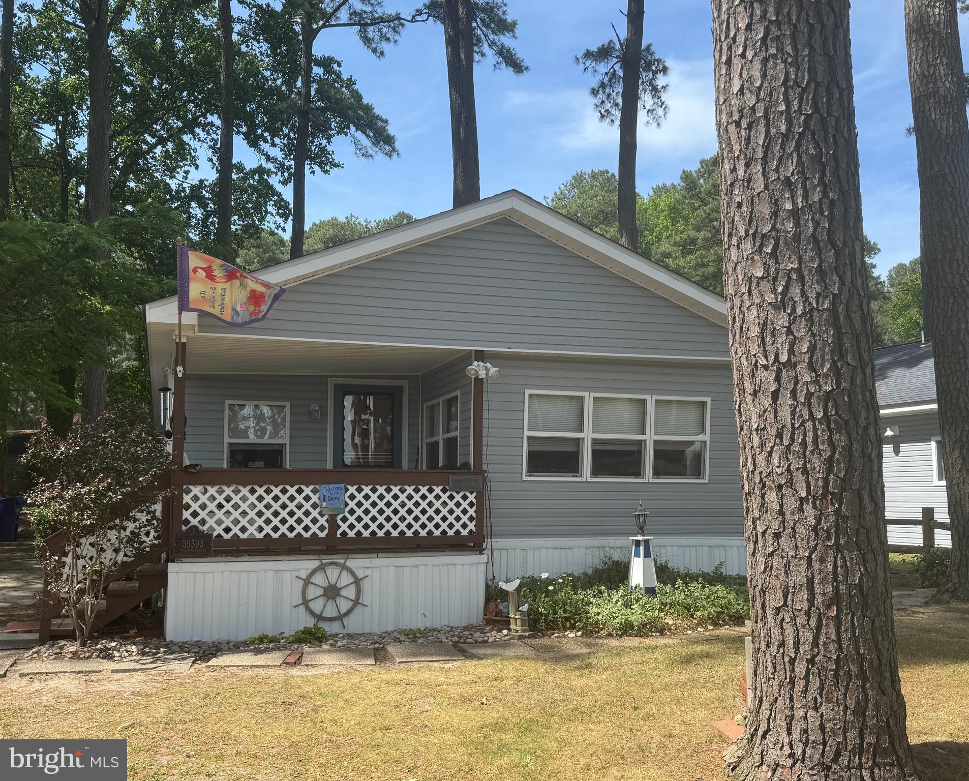 WHITE HOUSE BEACH - Residential