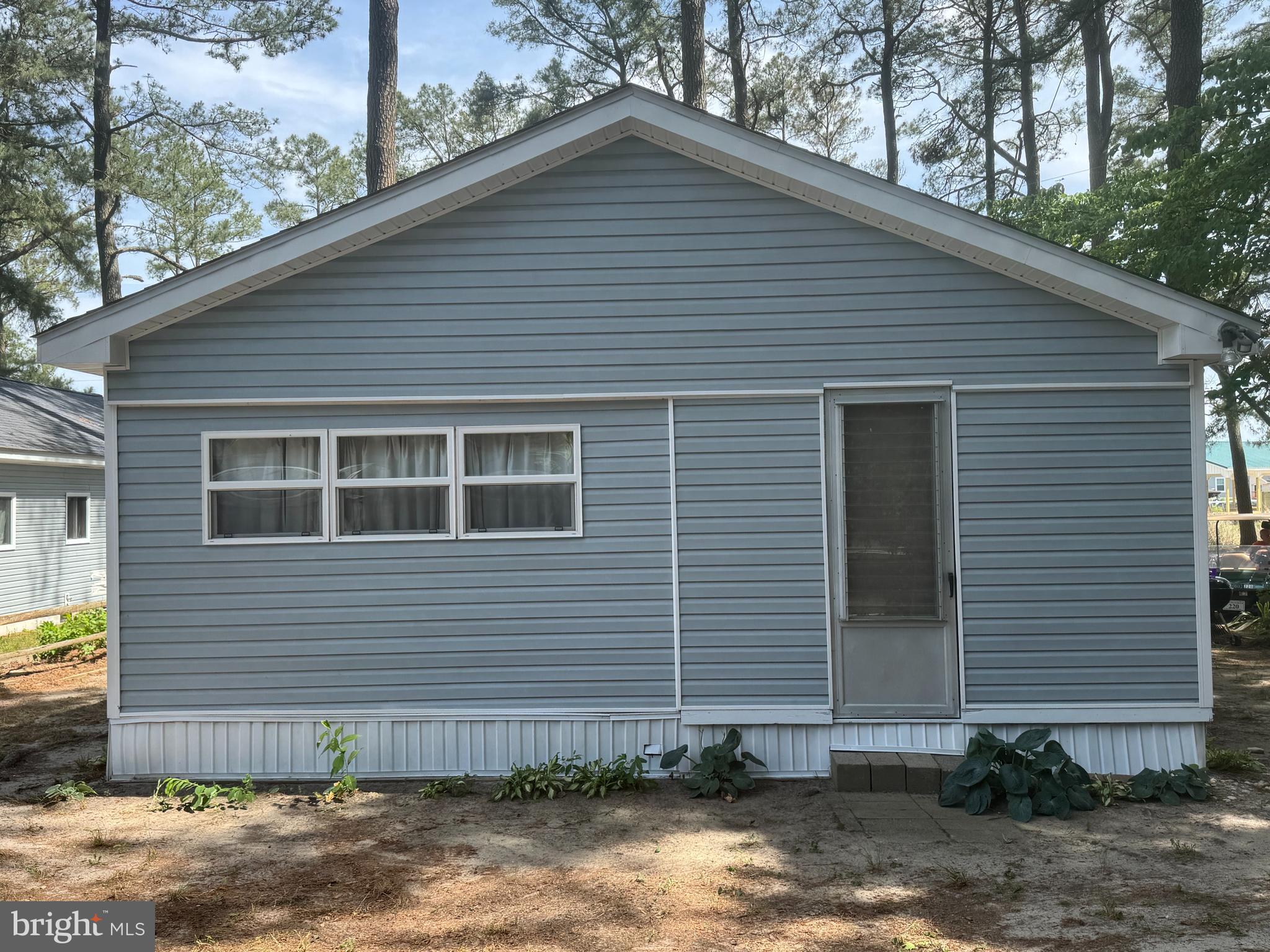 WHITE HOUSE BEACH - Residential