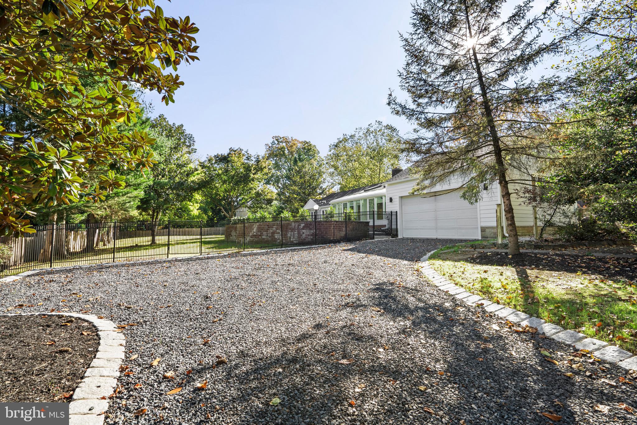 GLEN WOOD - Residential
