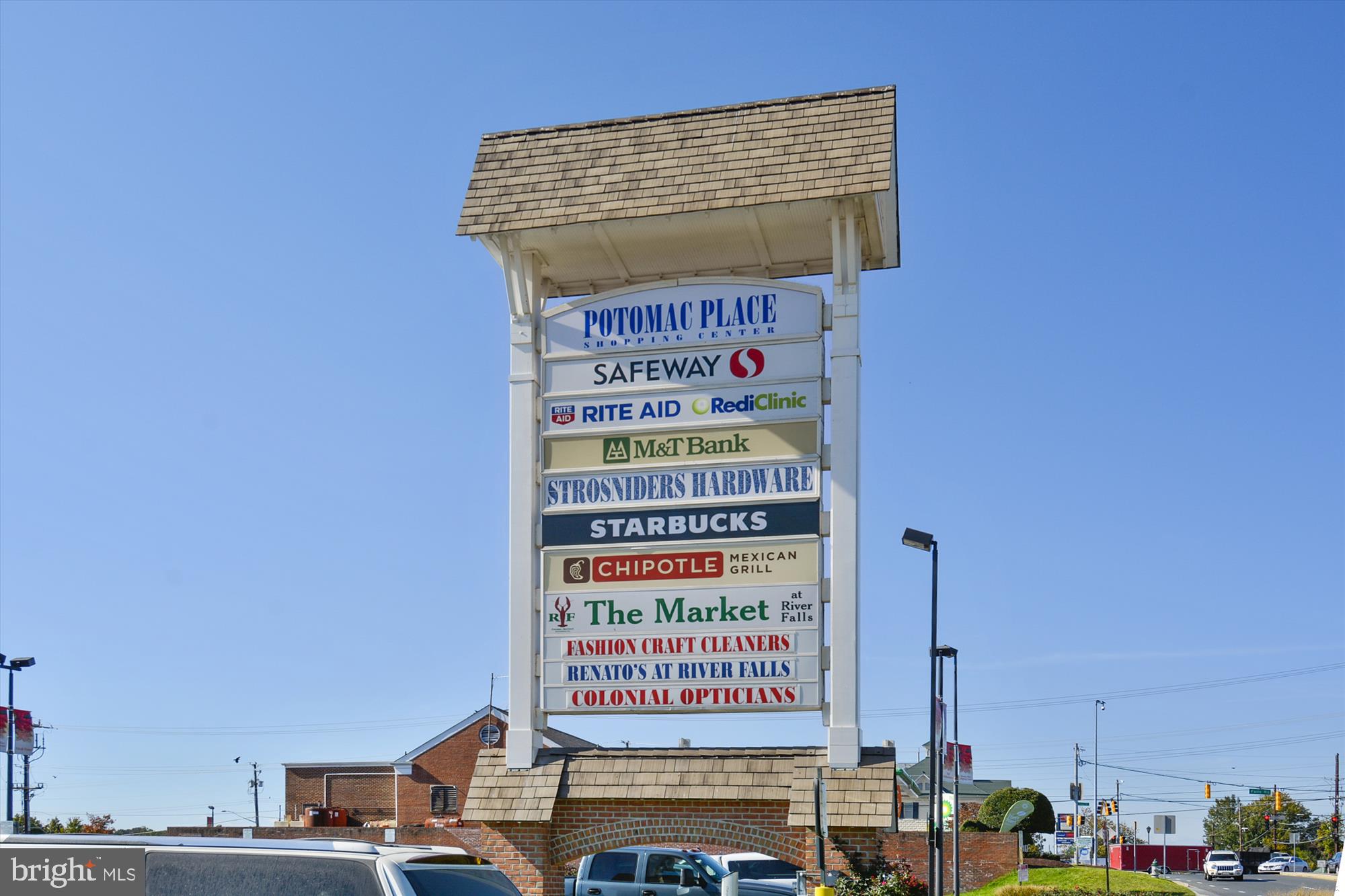 POTOMAC VILLAGE - Residential