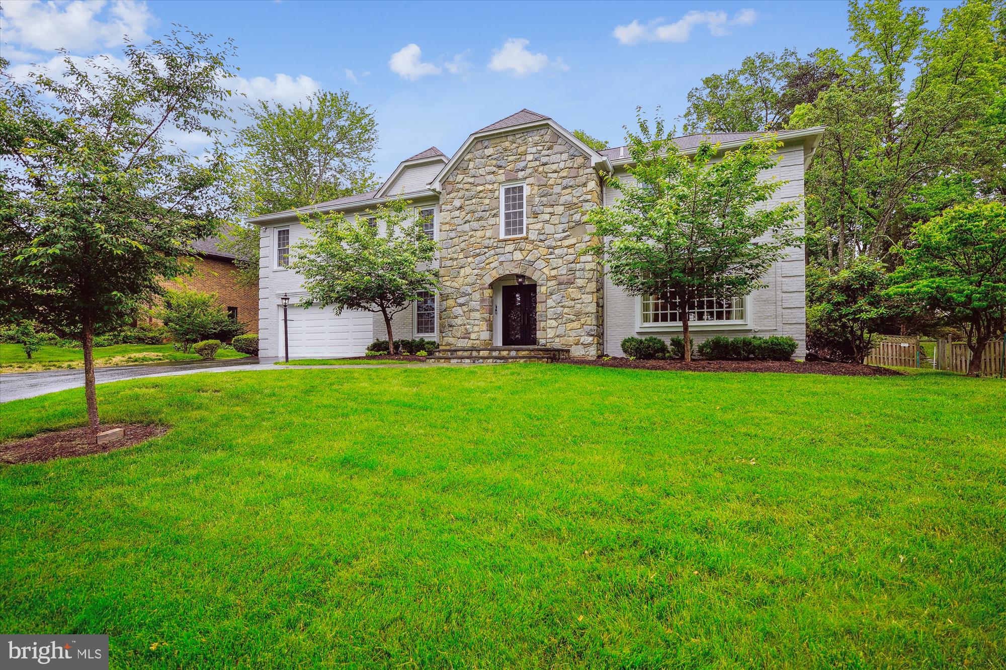 POTOMAC VILLAGE - Residential