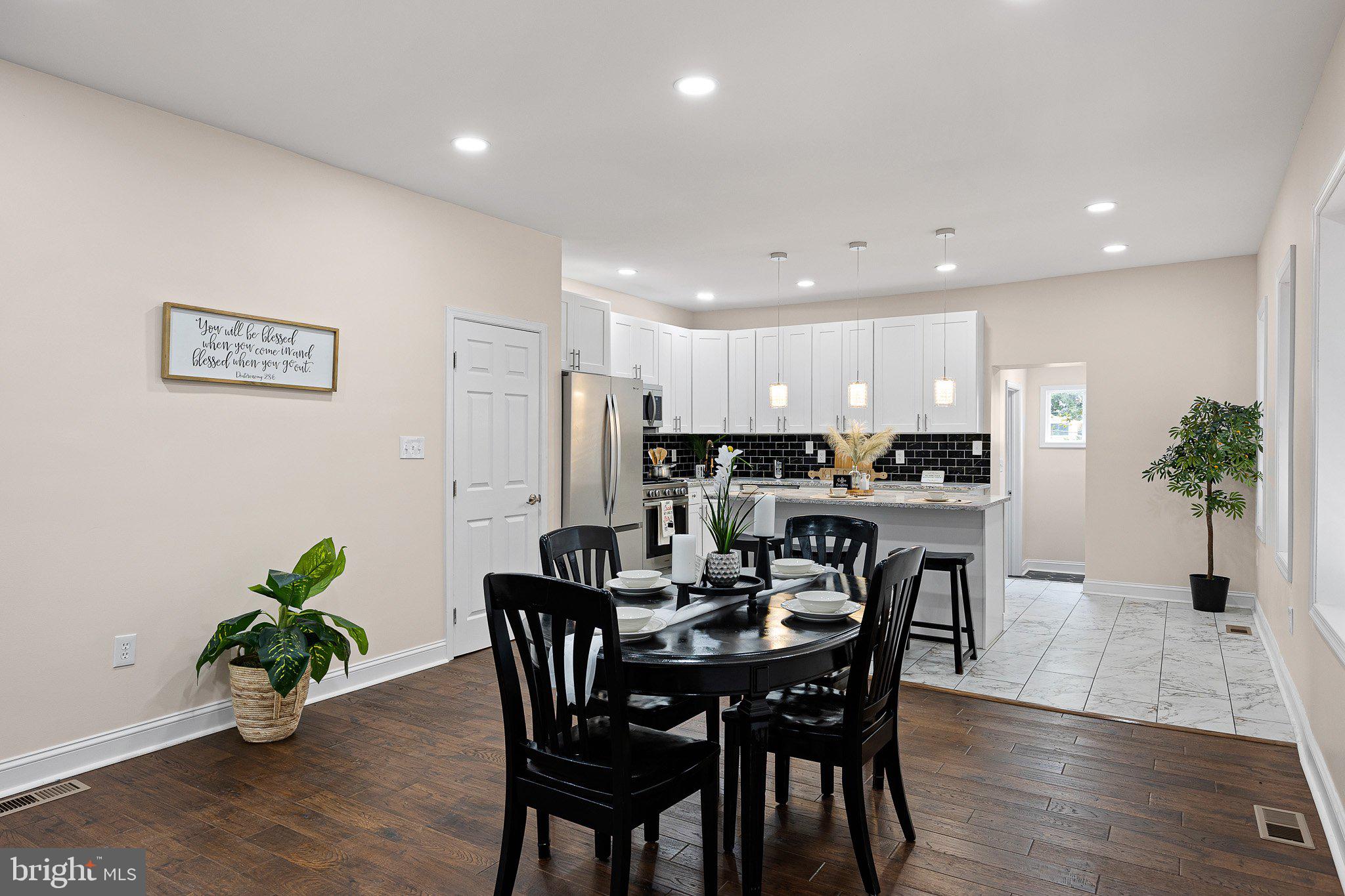 TROLLEY SQUARE - Residential