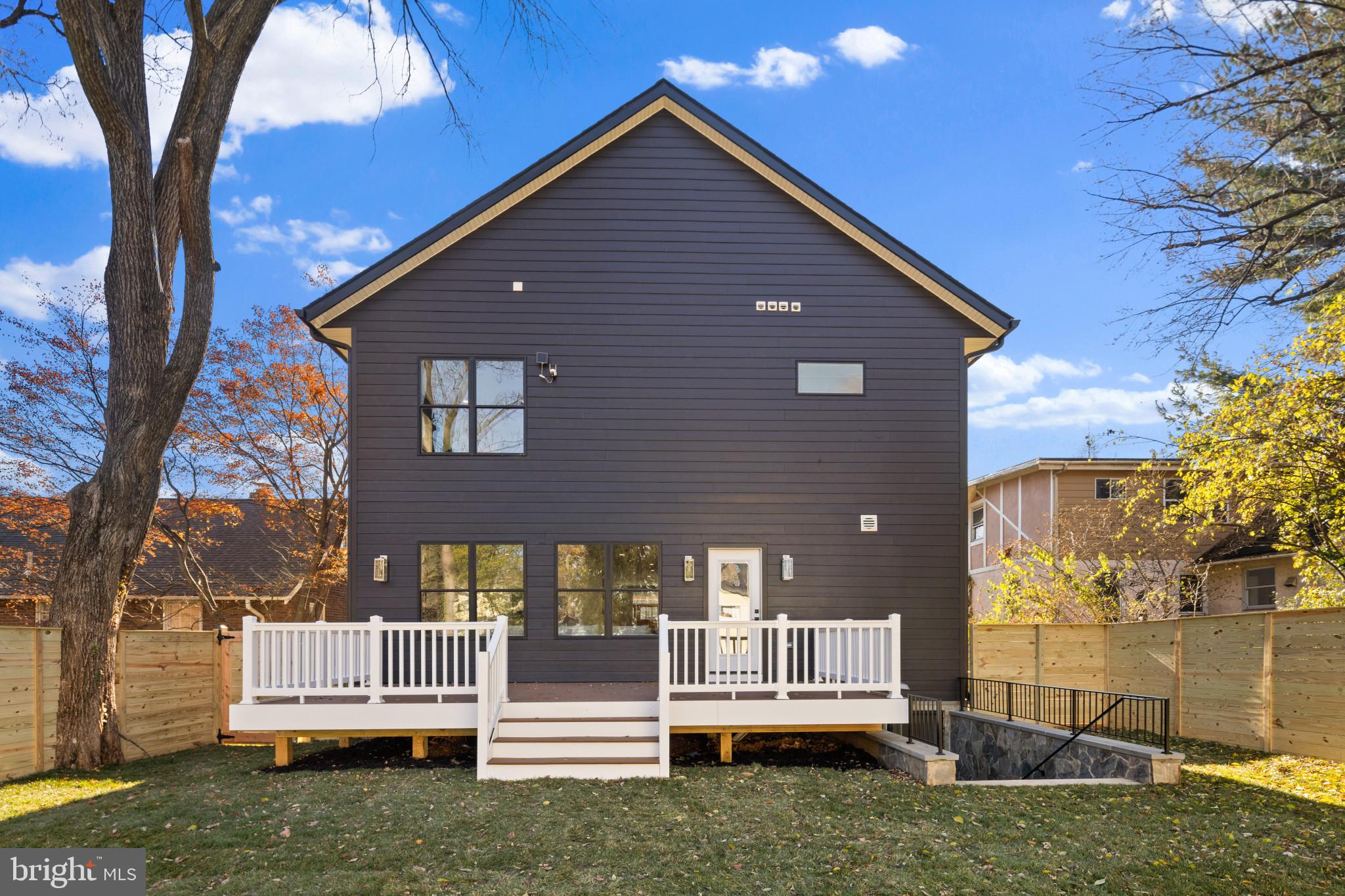 NORTH CLEVELAND PARK - Residential