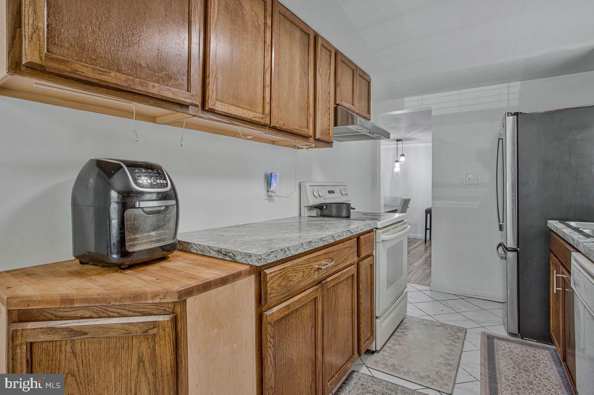 LONG BEACH - Residential