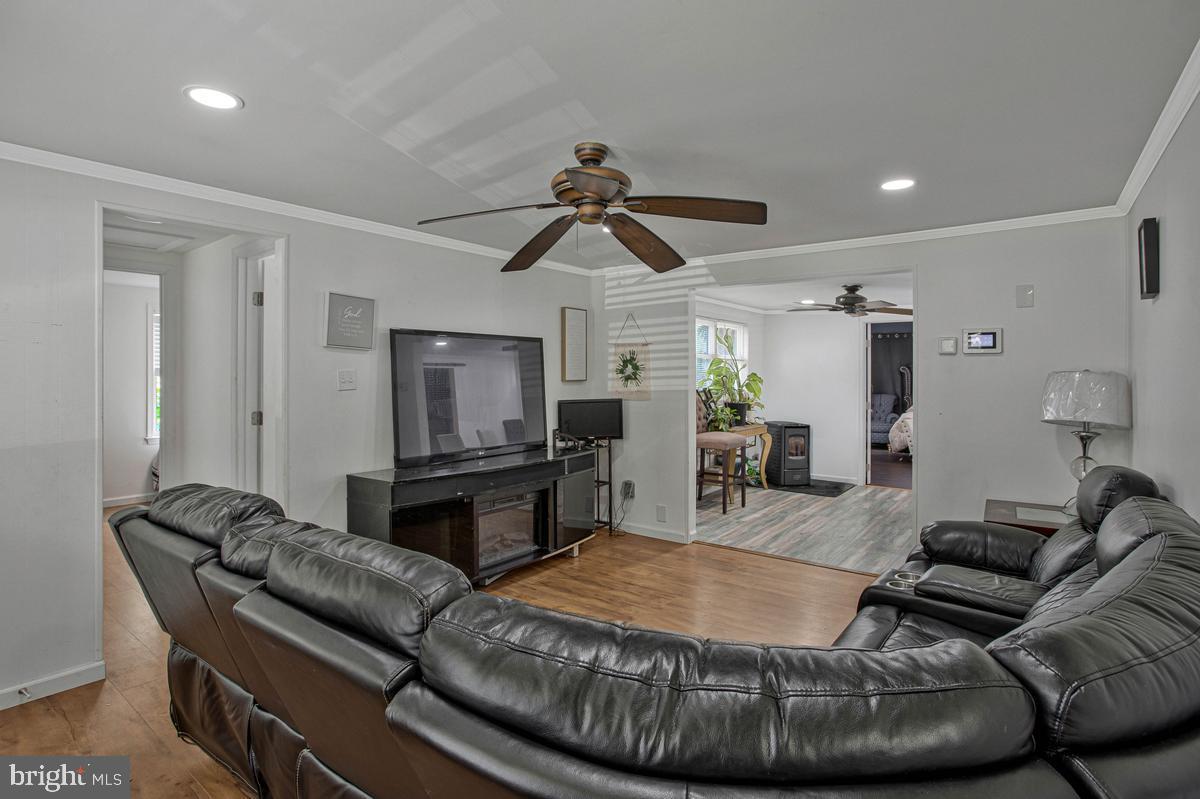 LONG BEACH - Residential