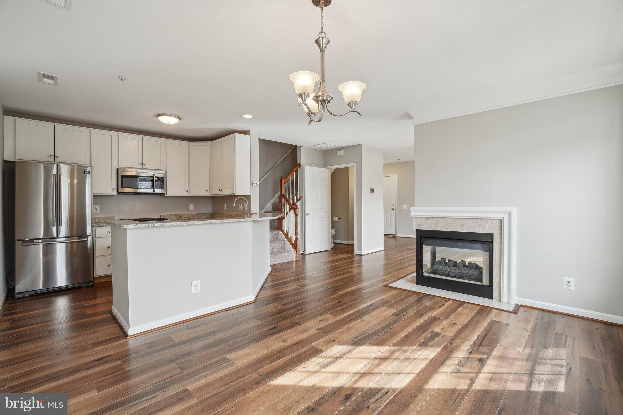 DOMINION STATION CONDOMINIUM - Residential Lease