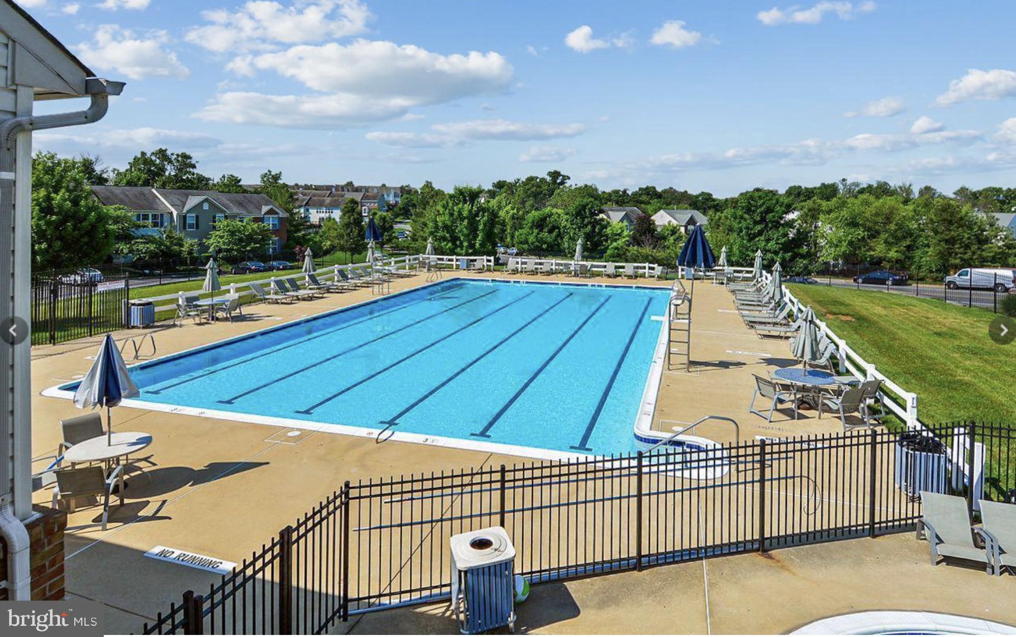 DOMINION STATION CONDOMINIUM - Residential Lease