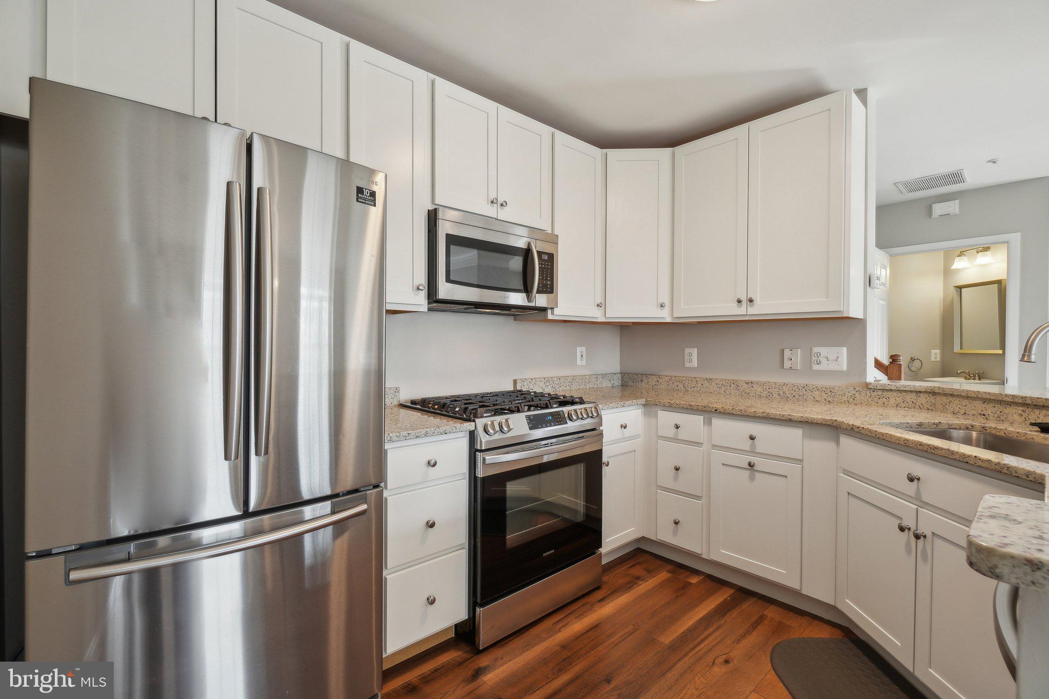 DOMINION STATION CONDOMINIUM - Residential Lease