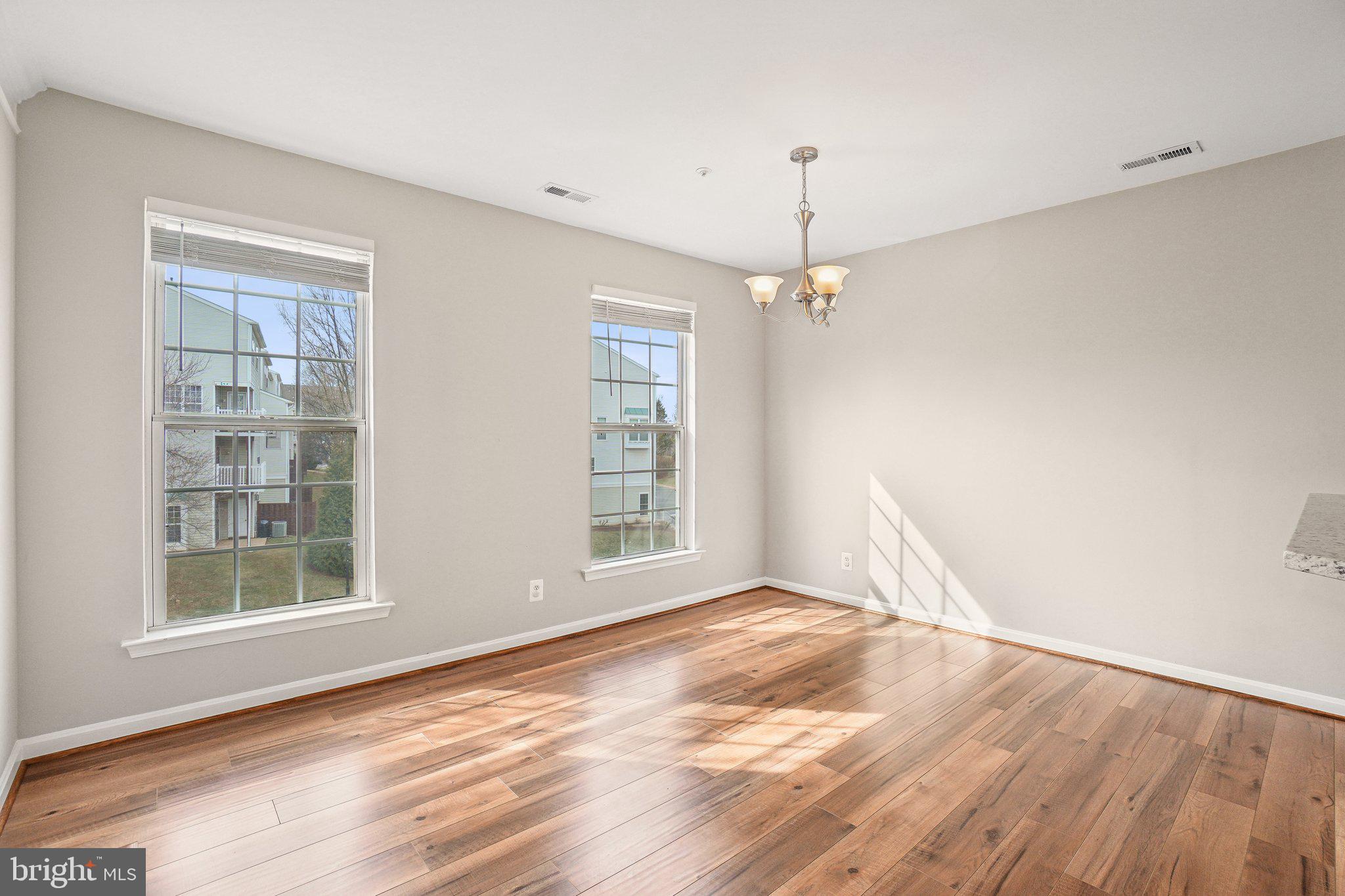 DOMINION STATION CONDOMINIUM - Residential Lease