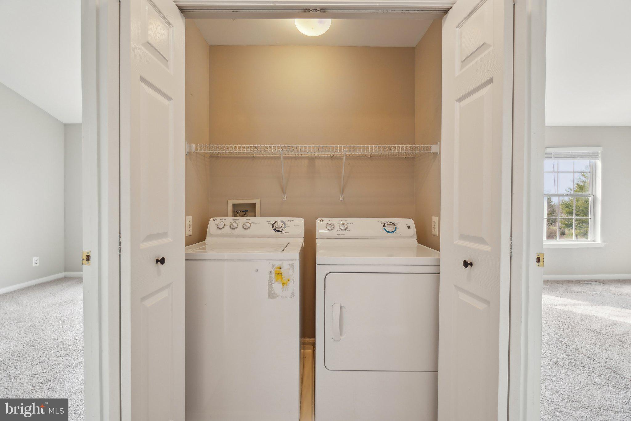 DOMINION STATION CONDOMINIUM - Residential Lease