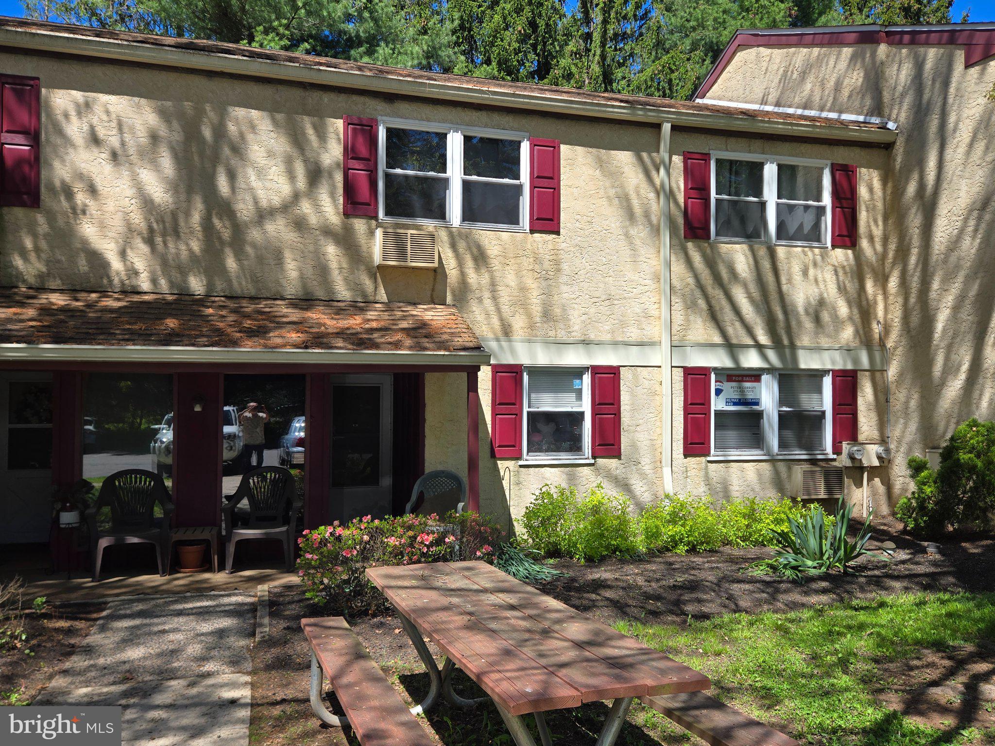 Nestled in the charming Countryside Estates, this inviting 2-bedroom, 1-bathroom condo offers a perfect blend of comfort and convenience. The spacious entry-level bedroom provides easy access, while the well-appointed bathroom features a relaxing tub shower, ideal for unwinding after a long day. The heart of the home boasts a functional kitchen equipped with essential appliances, including a dishwasher, electric oven/range, and refrigerator, making meal prep a breeze. Enjoy the ease of common laundry facilities just steps away, enhancing your daily routine. With an association that covers lawn maintenance, snow removal, and trash services, you can spend more time living life well. This Colonial-style unit, built in 1985, combines classic charm with modern living, making it a wonderful place to call home. Experience the warmth and comfort of this delightful space today!