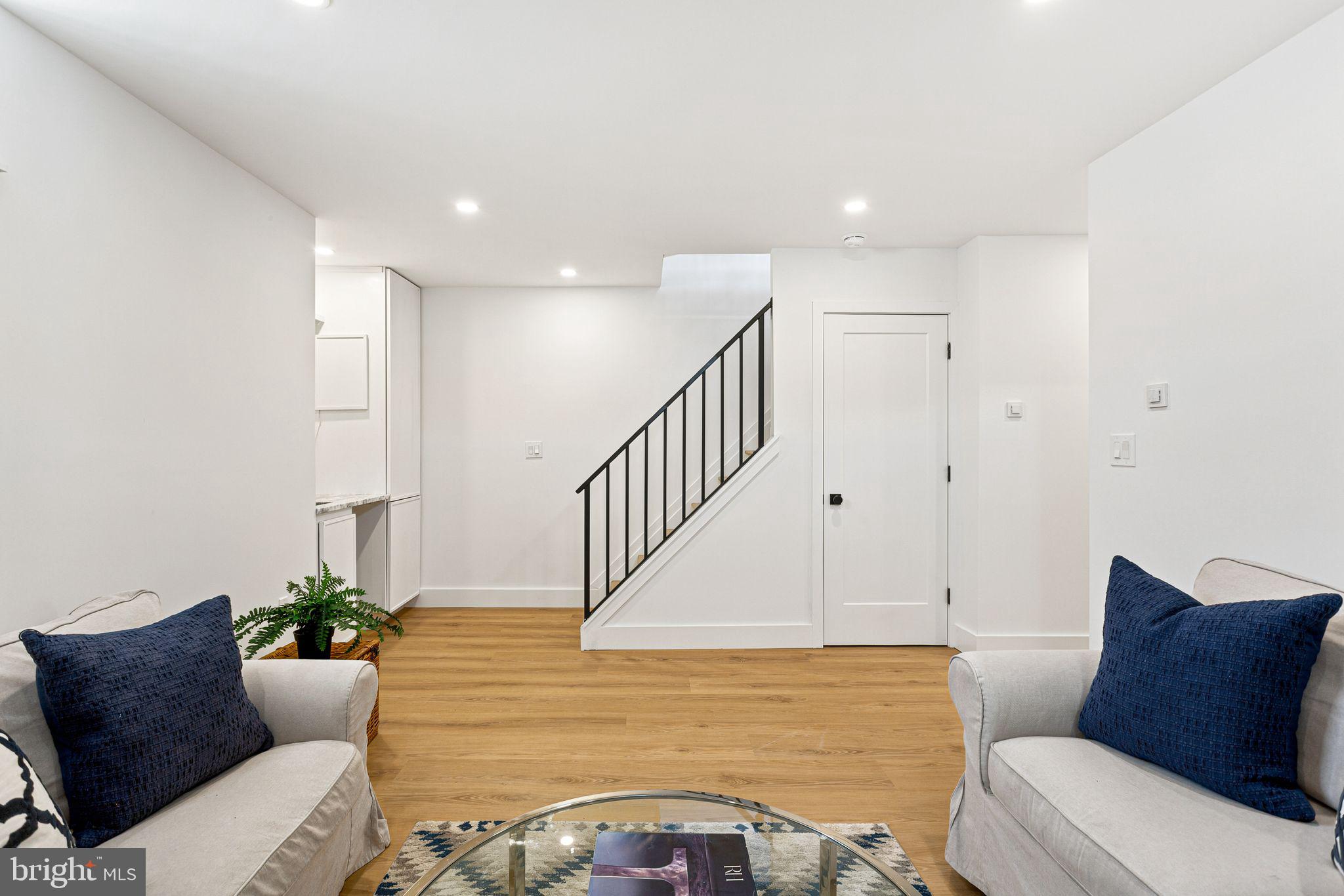 GERMANTOWN (WEST) - Residential