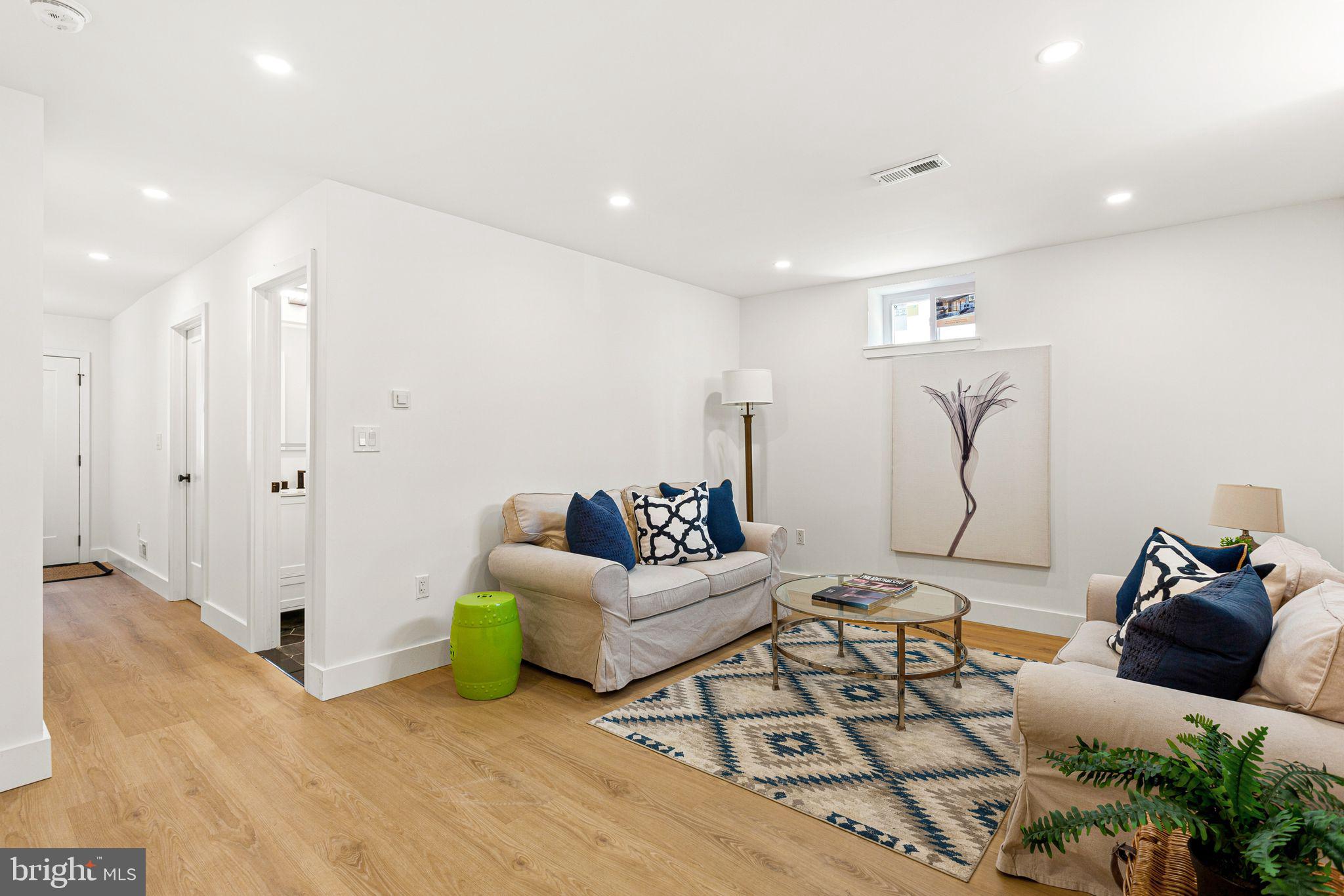 GERMANTOWN (WEST) - Residential
