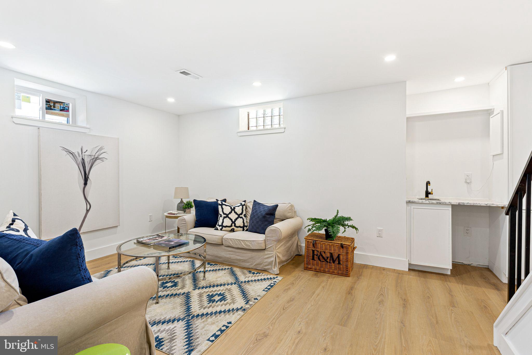 GERMANTOWN (WEST) - Residential