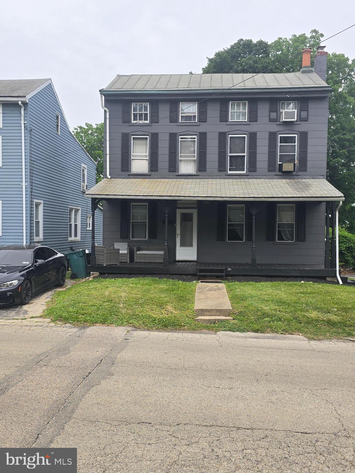 LAFAYETTE HILL - Residential