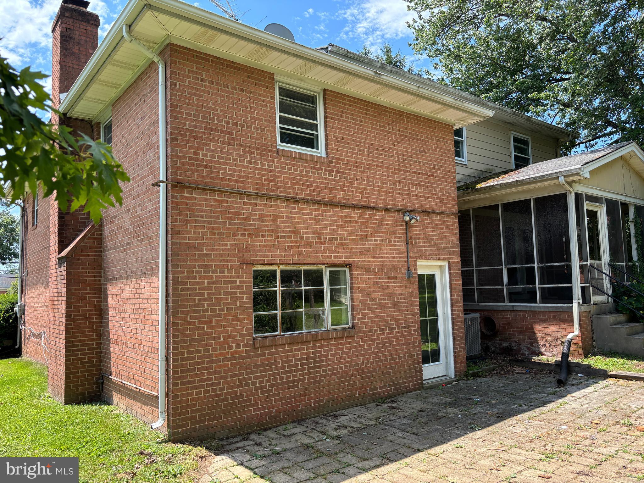 SPRINGBROOK - Residential