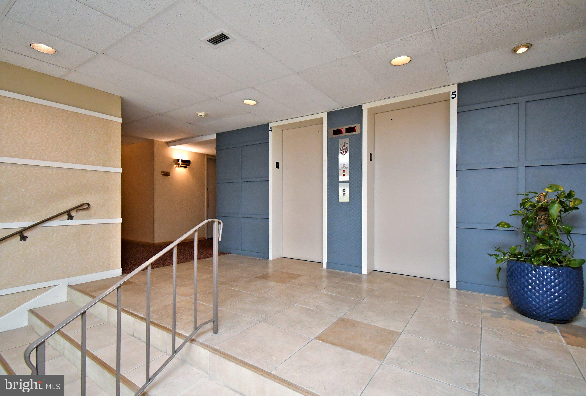PLYMOUTH HILLS - Residential