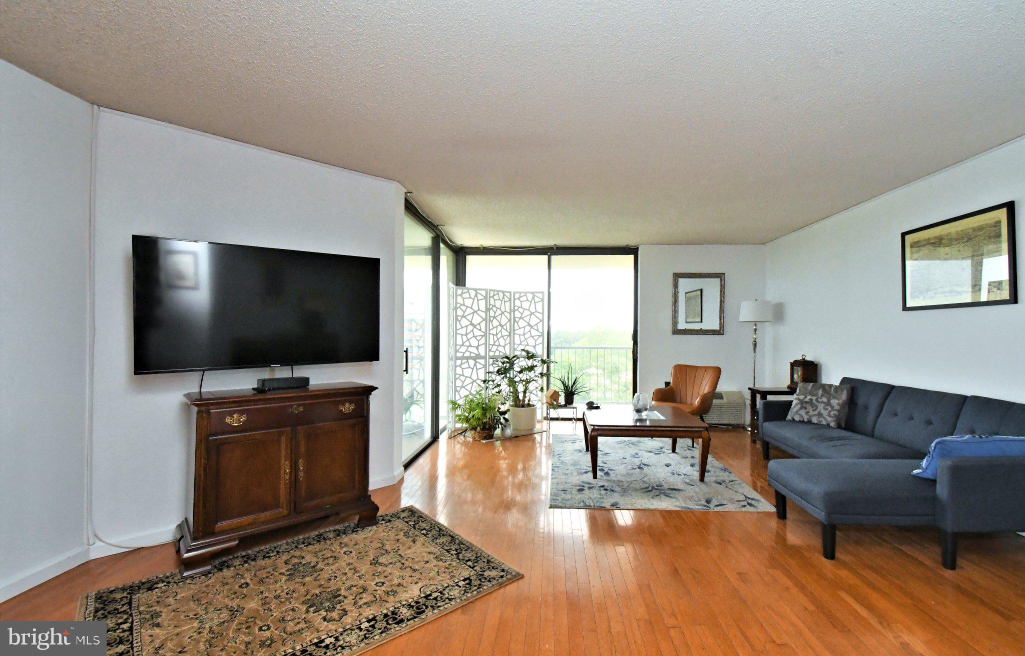 PLYMOUTH HILLS - Residential