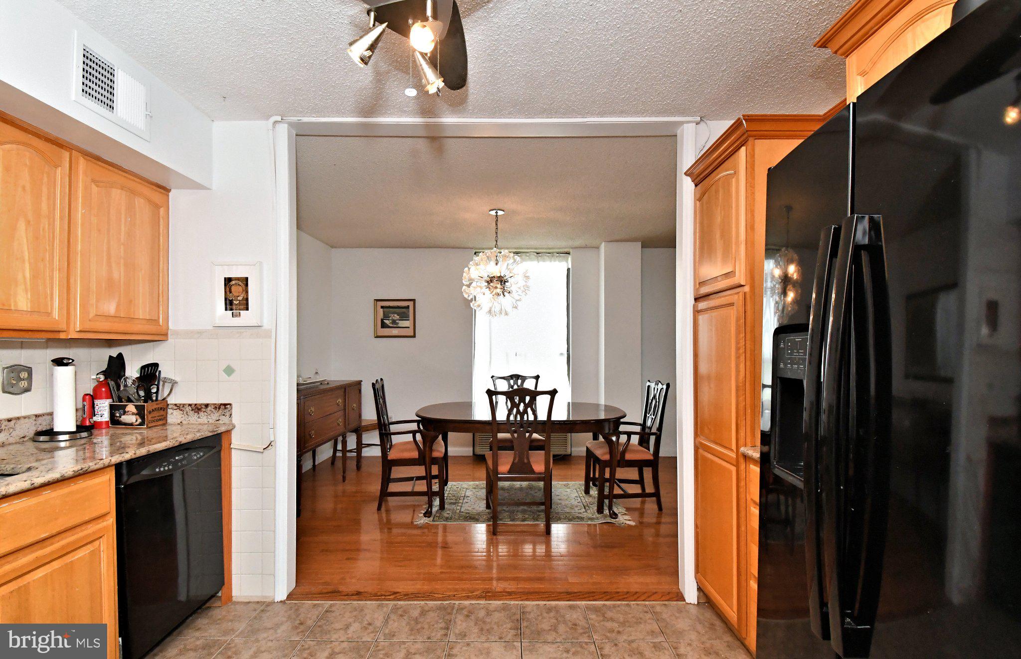 PLYMOUTH HILLS - Residential