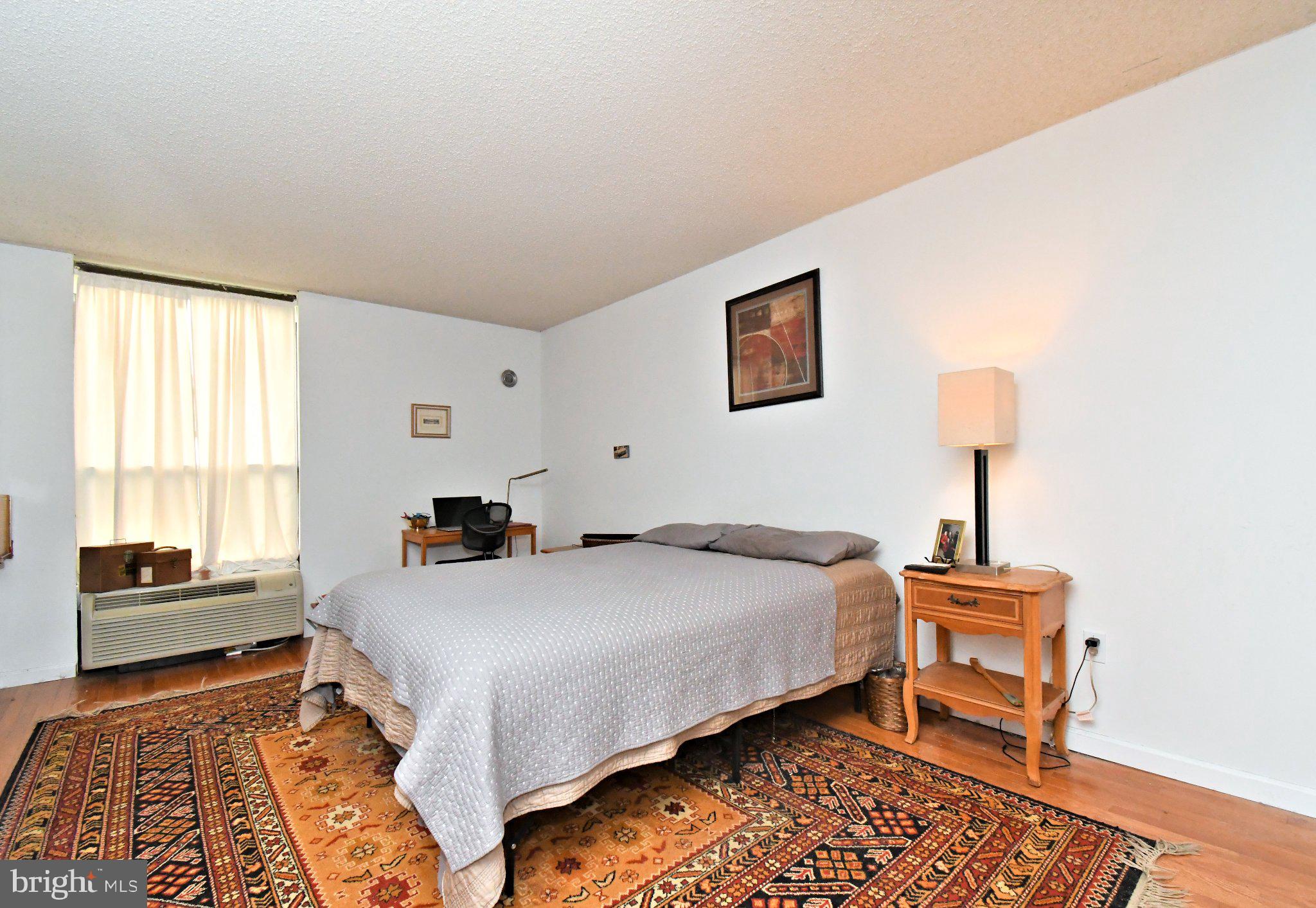 PLYMOUTH HILLS - Residential