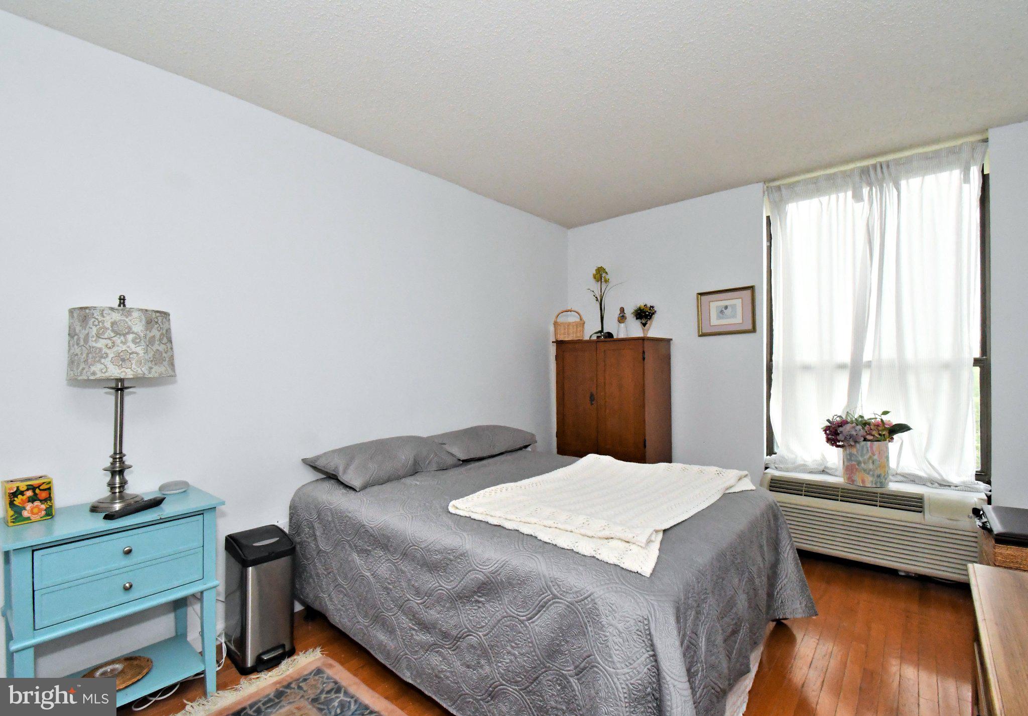 PLYMOUTH HILLS - Residential