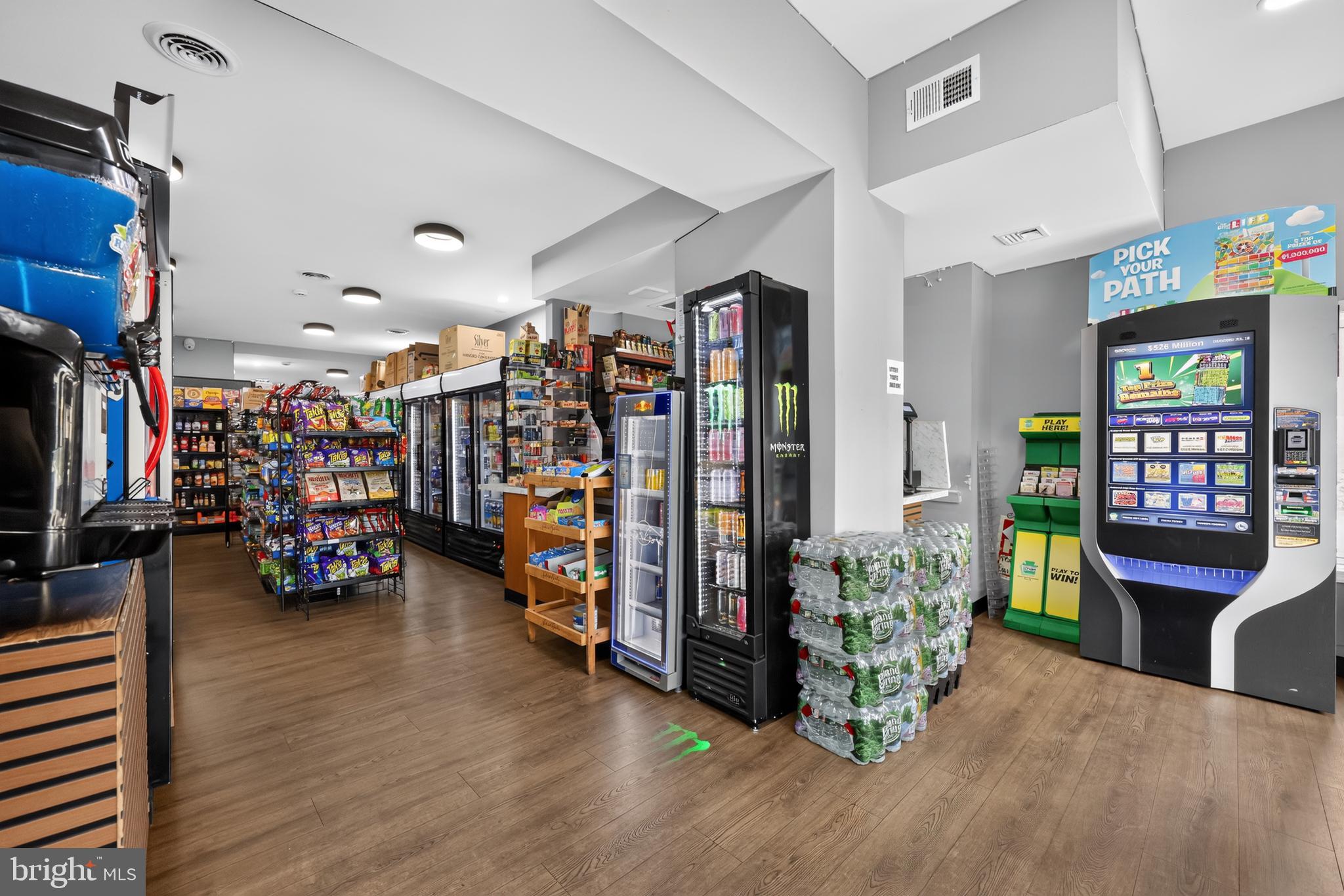 NORRISTOWN - Commercial Sale