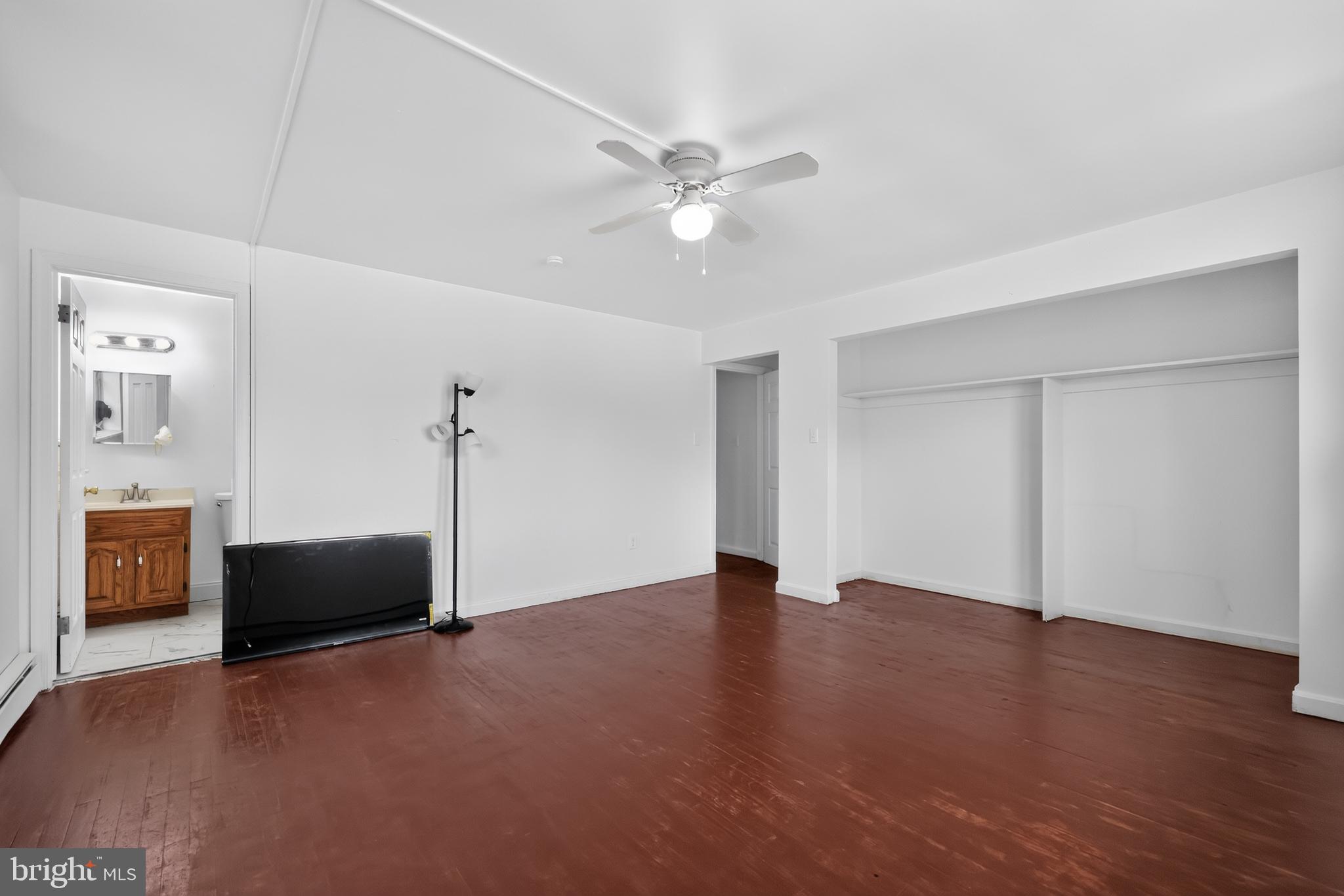 NORRISTOWN - Commercial Sale