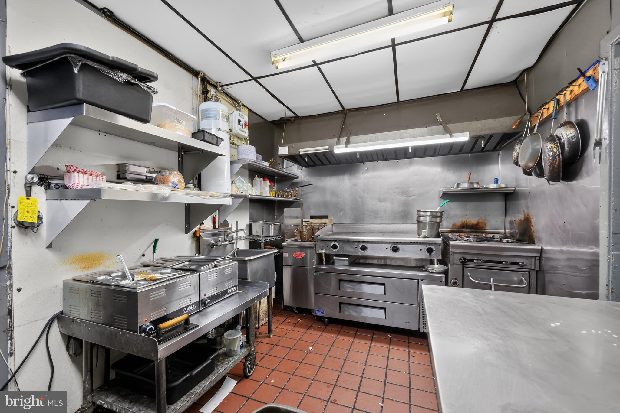 NORRISTOWN - Commercial Sale