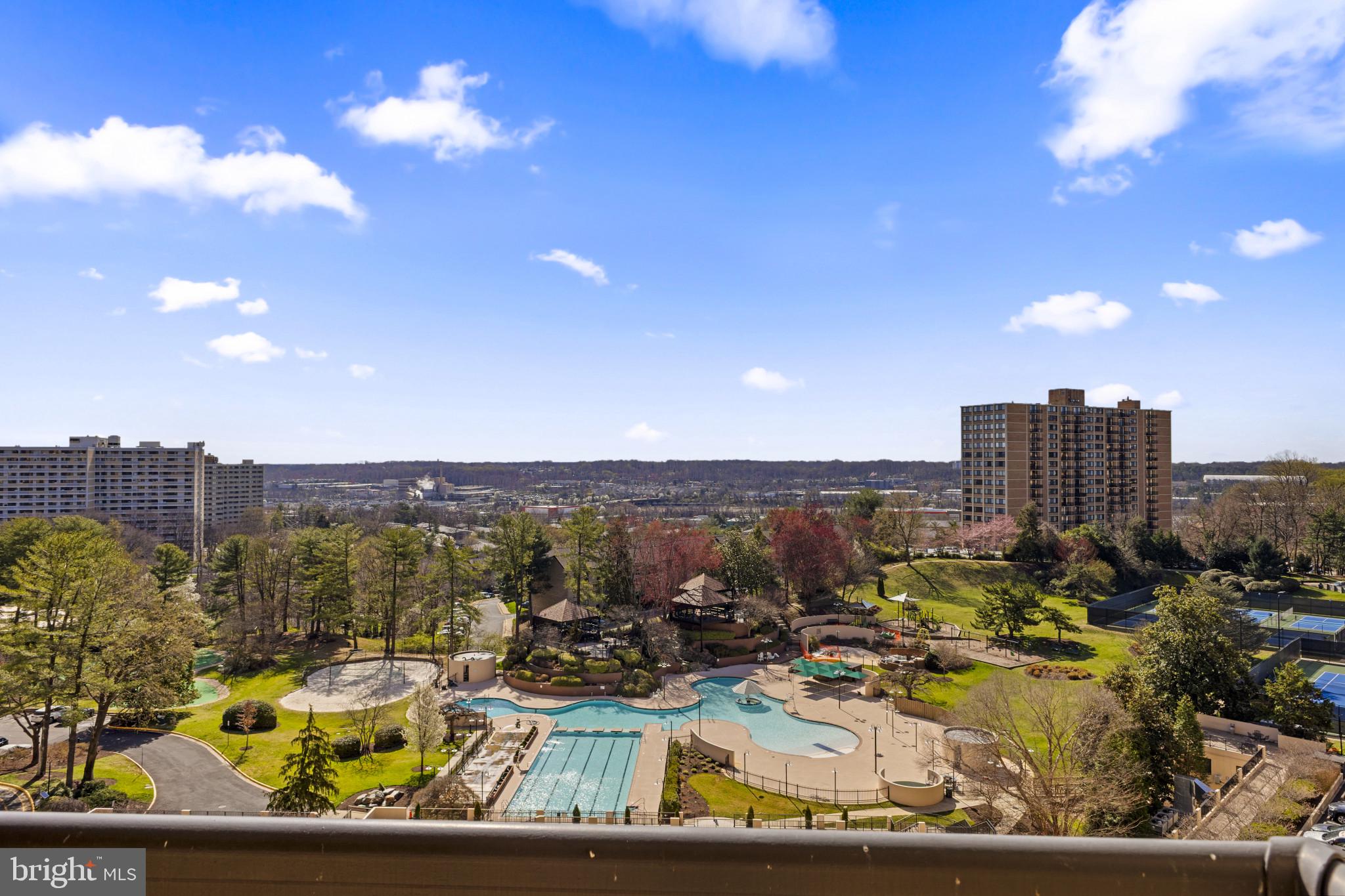 WATERGATE AT LANDMARK - Residential