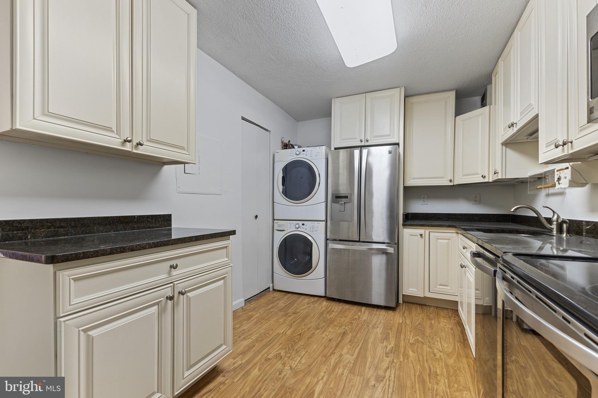 WATERGATE AT LANDMARK - Residential
