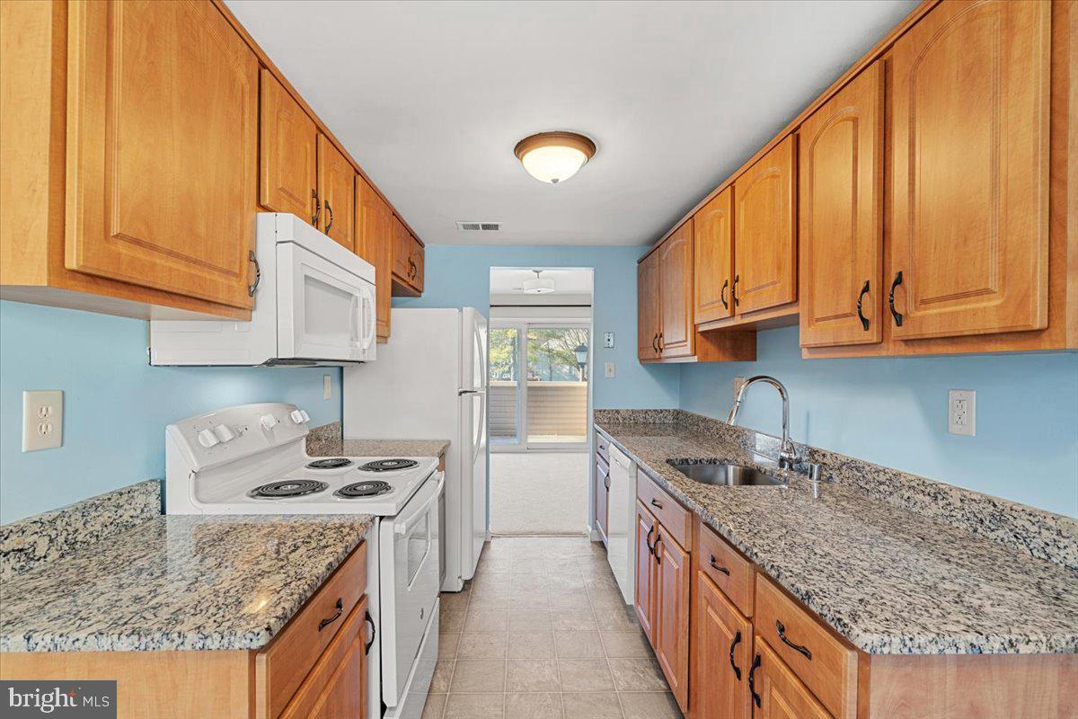 THE VILLAGE PARK - Residential Lease