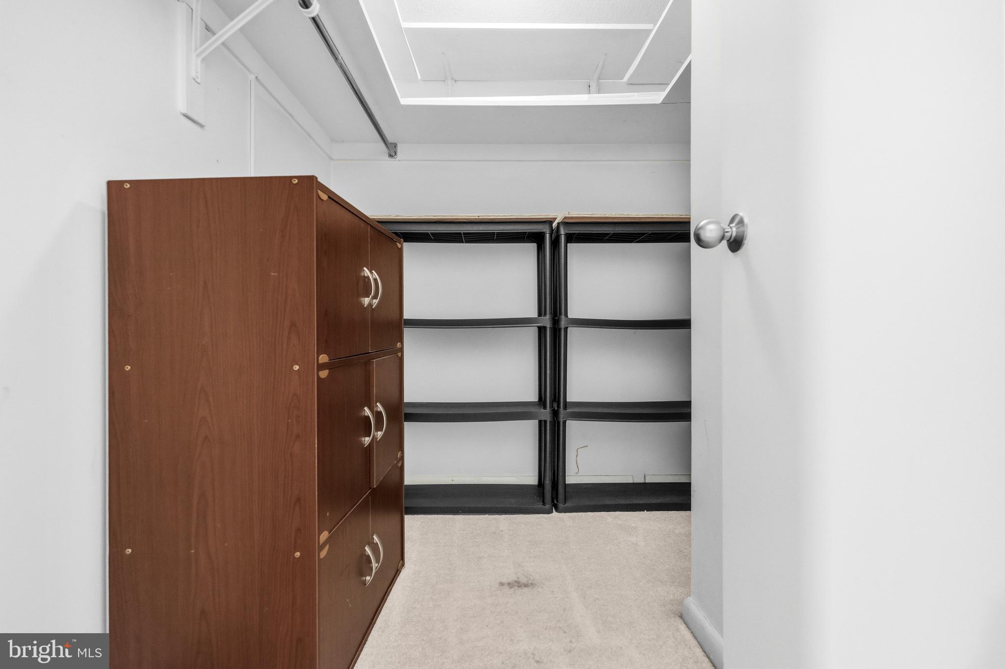 SKYLINE SQUARE CONDO - Residential